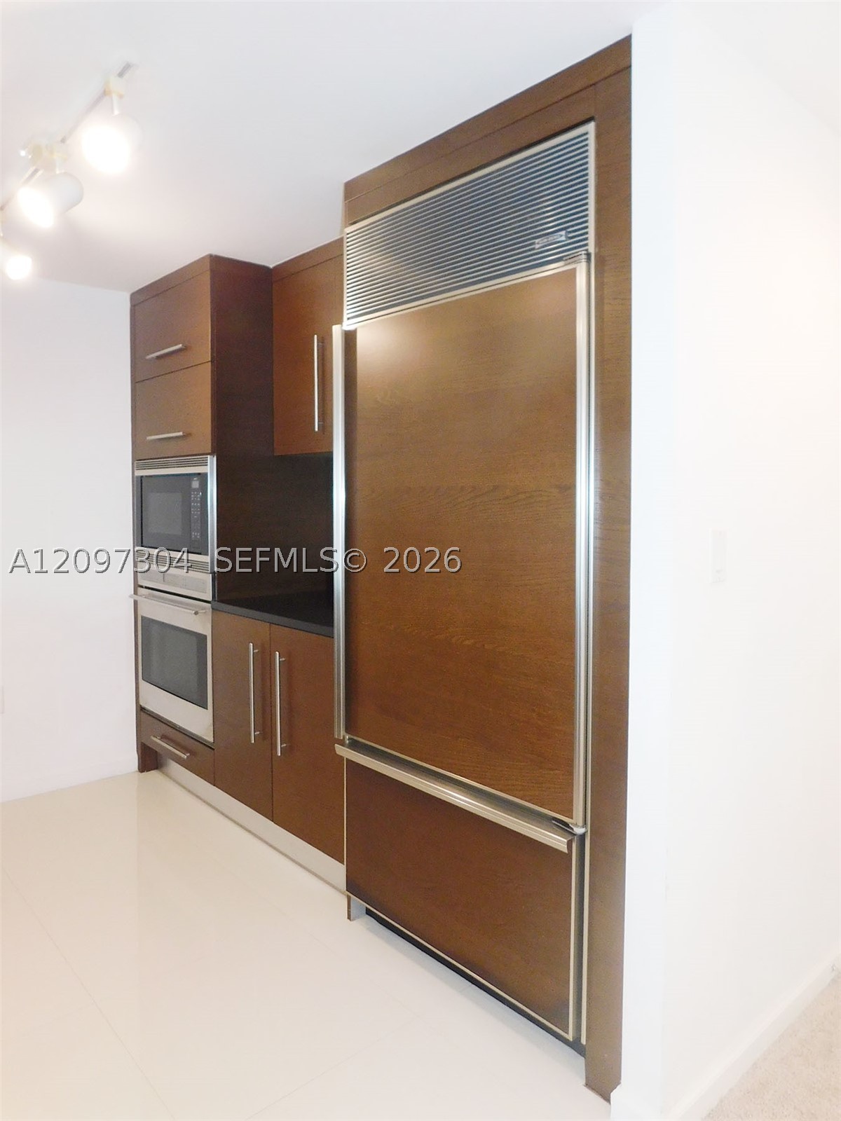 image Icon Brickell II10