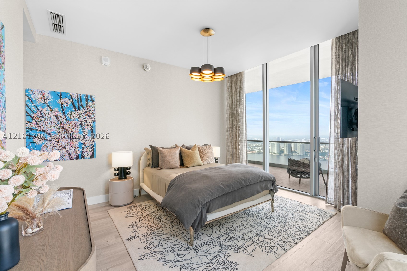 18501 Collins Ave #5101 Sunny Isles Beach, FL 33160