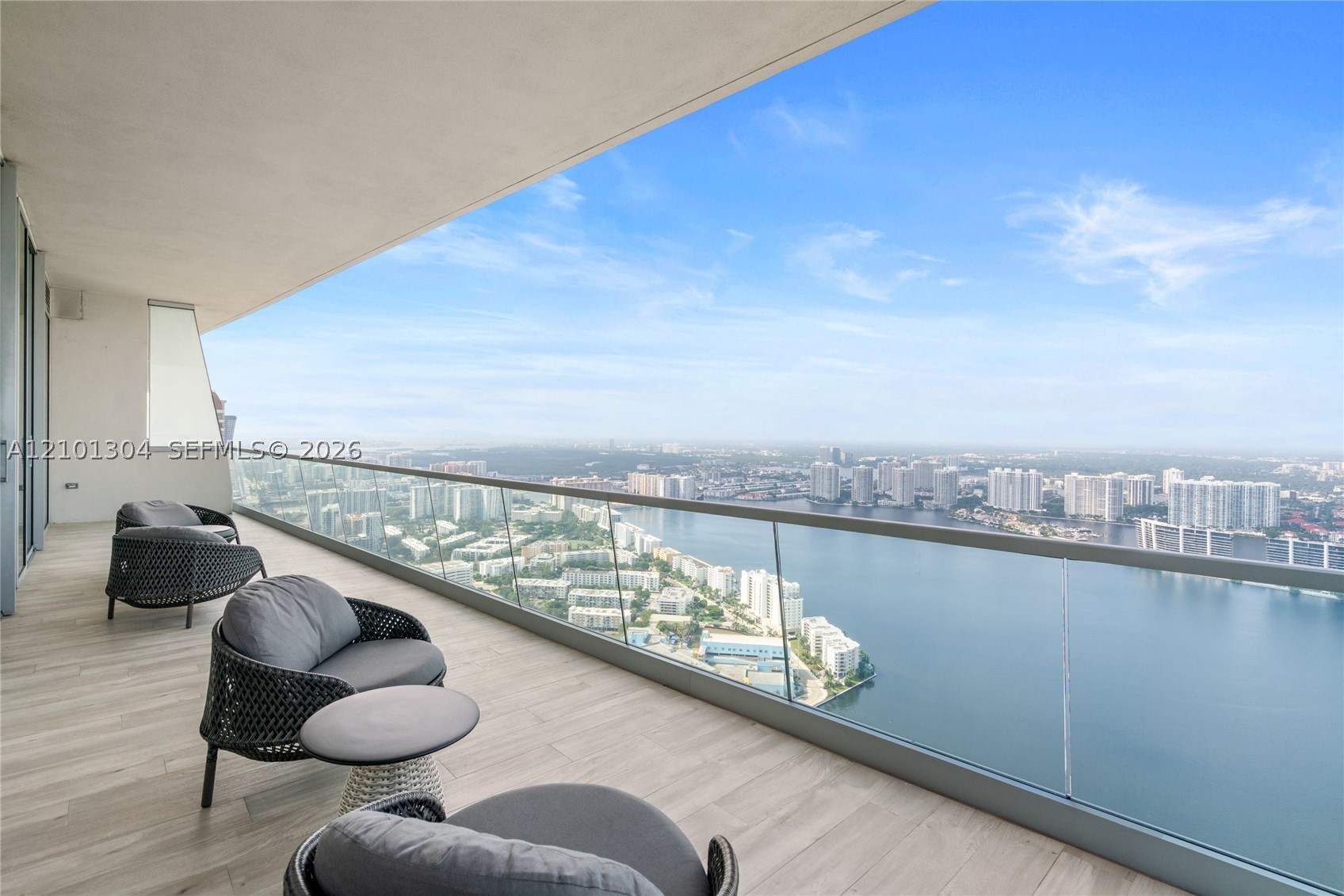 18501 Collins Ave #5101 Sunny Isles Beach, FL 33160