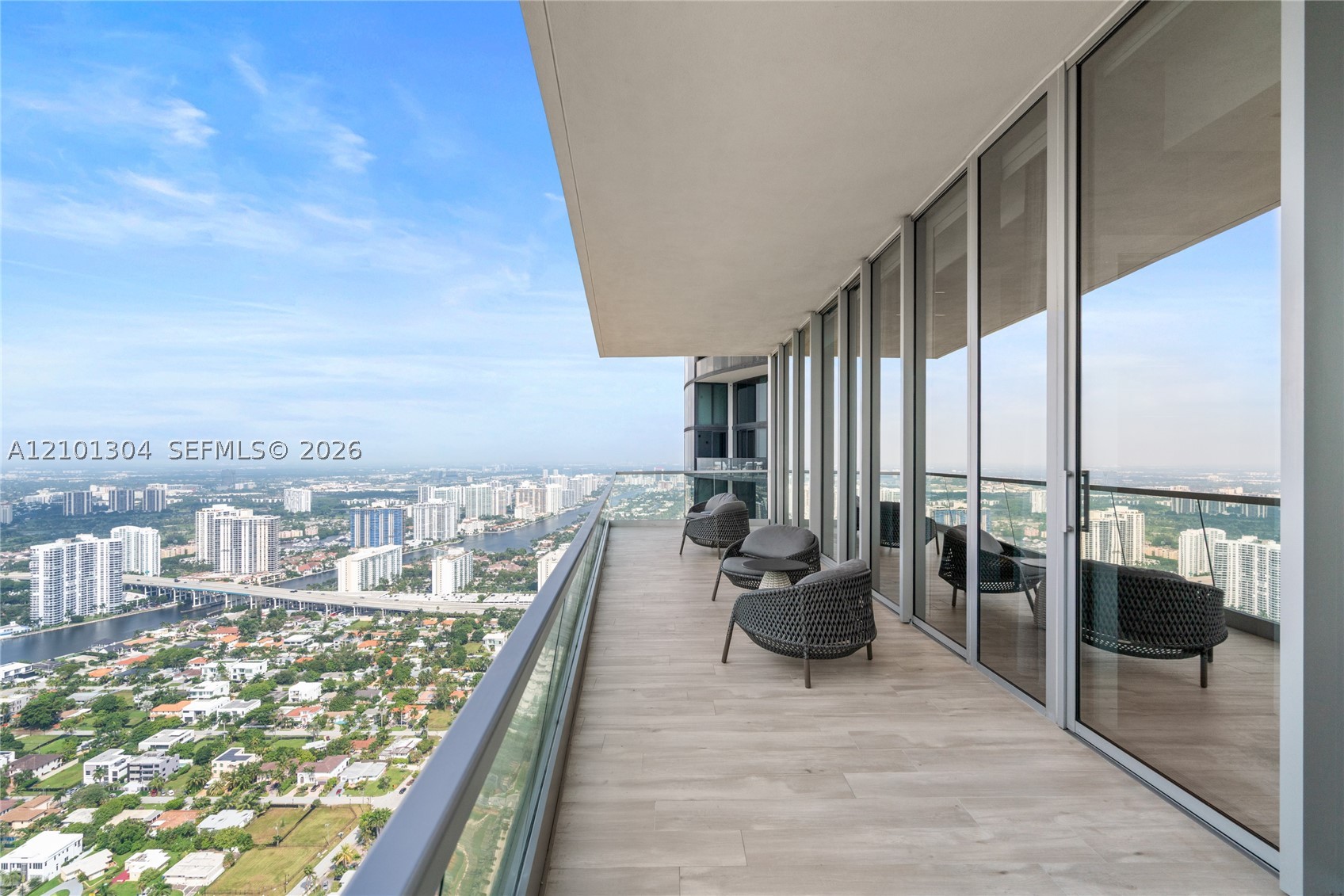 18501 Collins Ave #5101 Sunny Isles Beach, FL 33160