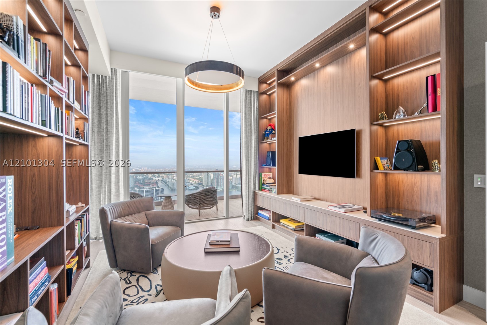 18501 Collins Ave #5101 Sunny Isles Beach, FL 33160