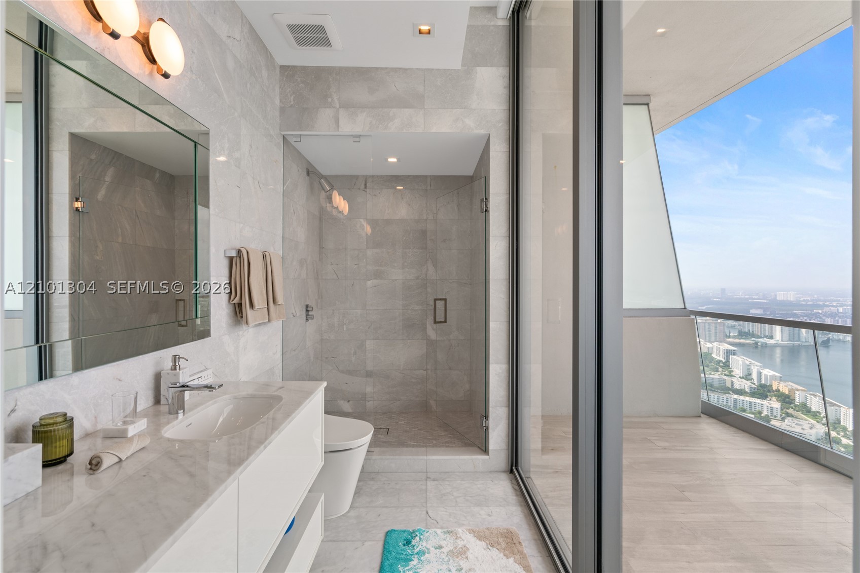 18501 Collins Ave #5101 Sunny Isles Beach, FL 33160
