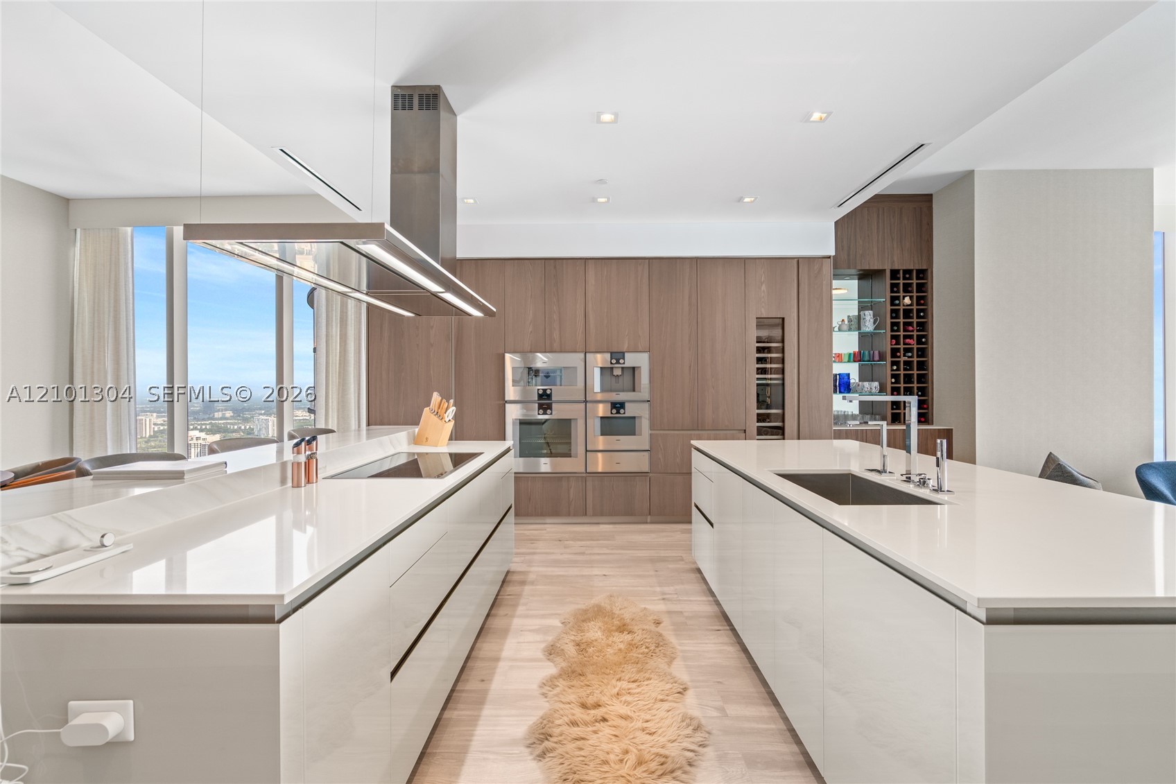18501 Collins Ave #5101 Sunny Isles Beach, FL 33160