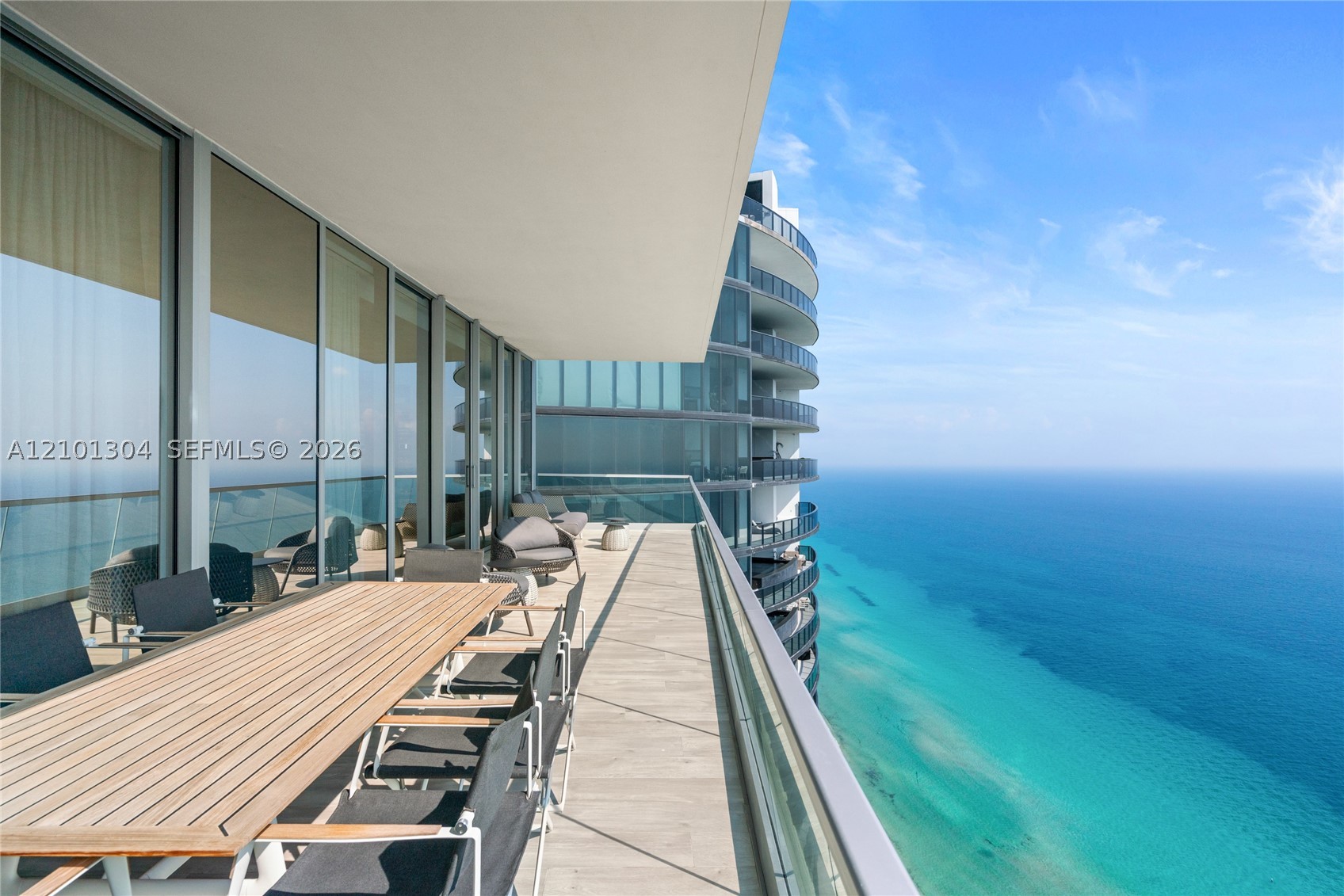 18501 Collins Ave #5101 Sunny Isles Beach, FL 33160