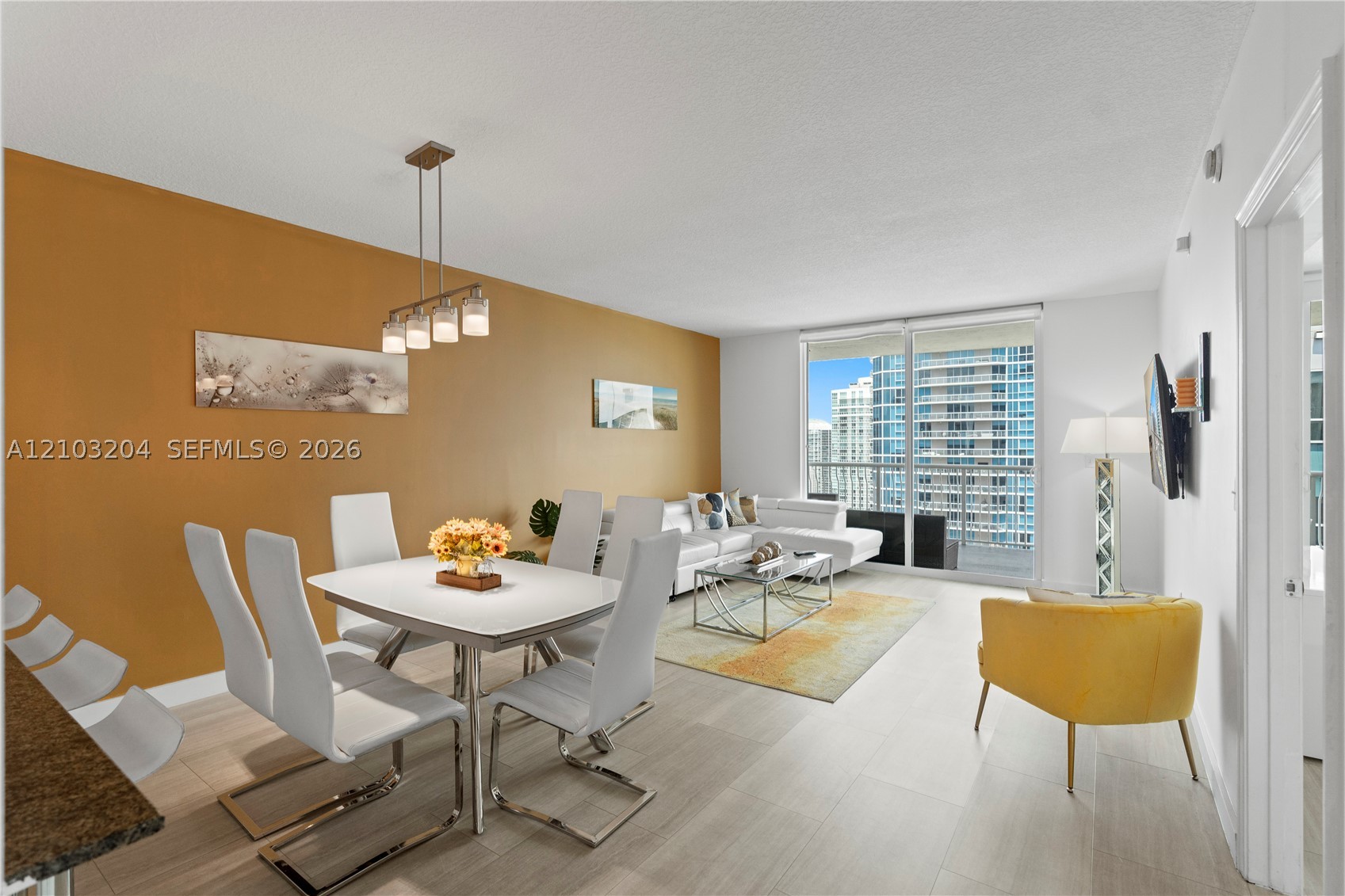 image The Club at Brickell Bay9