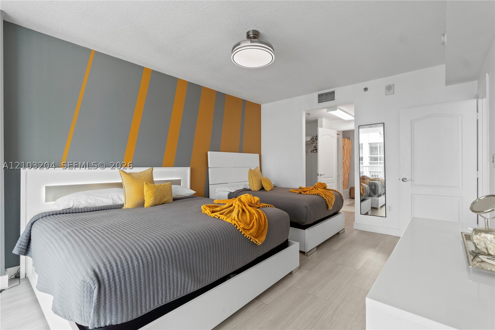 image The Club at Brickell Bay27