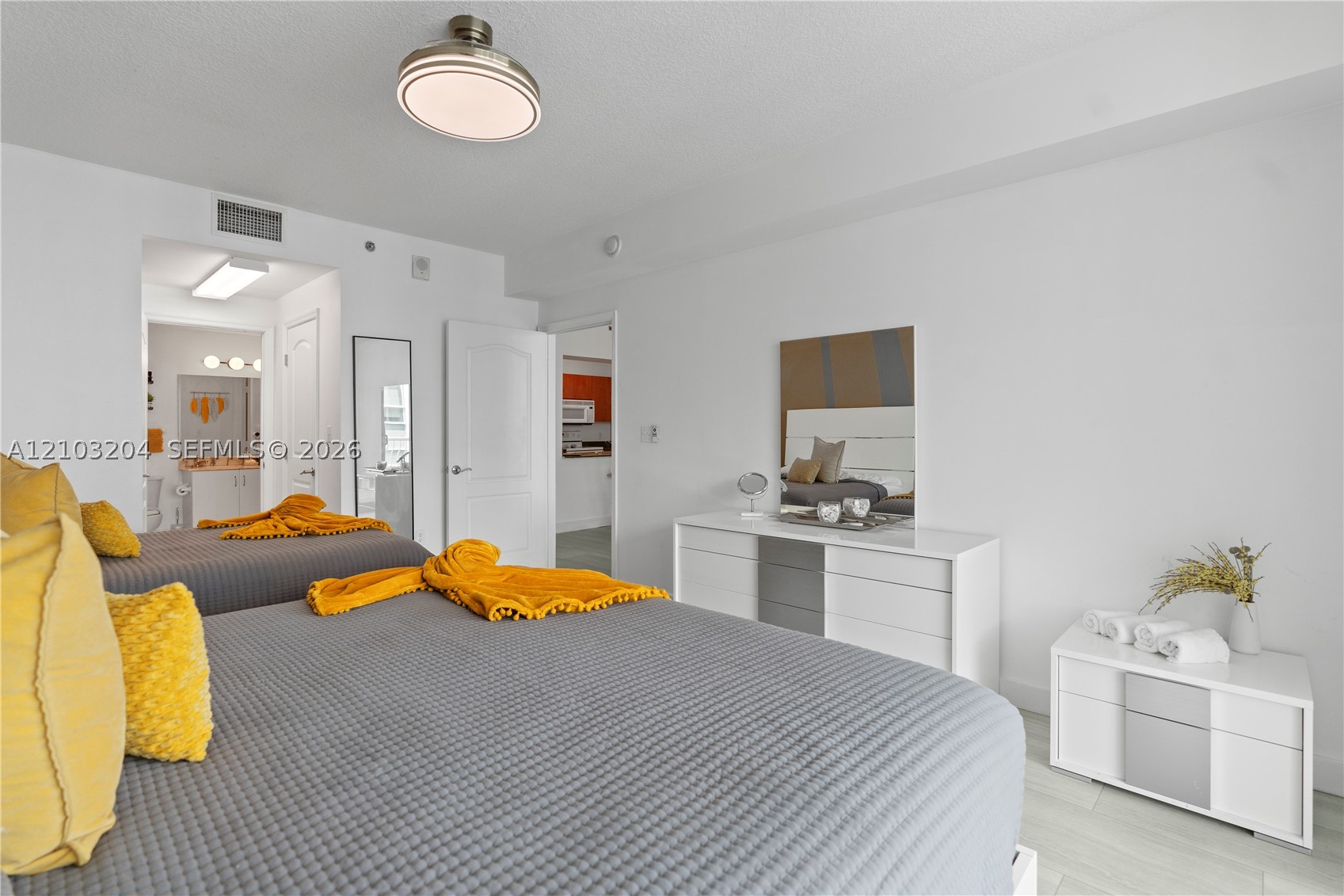 image The Club at Brickell Bay28