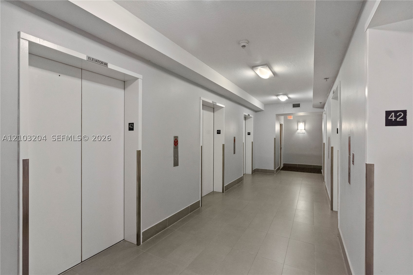 image The Club at Brickell Bay37