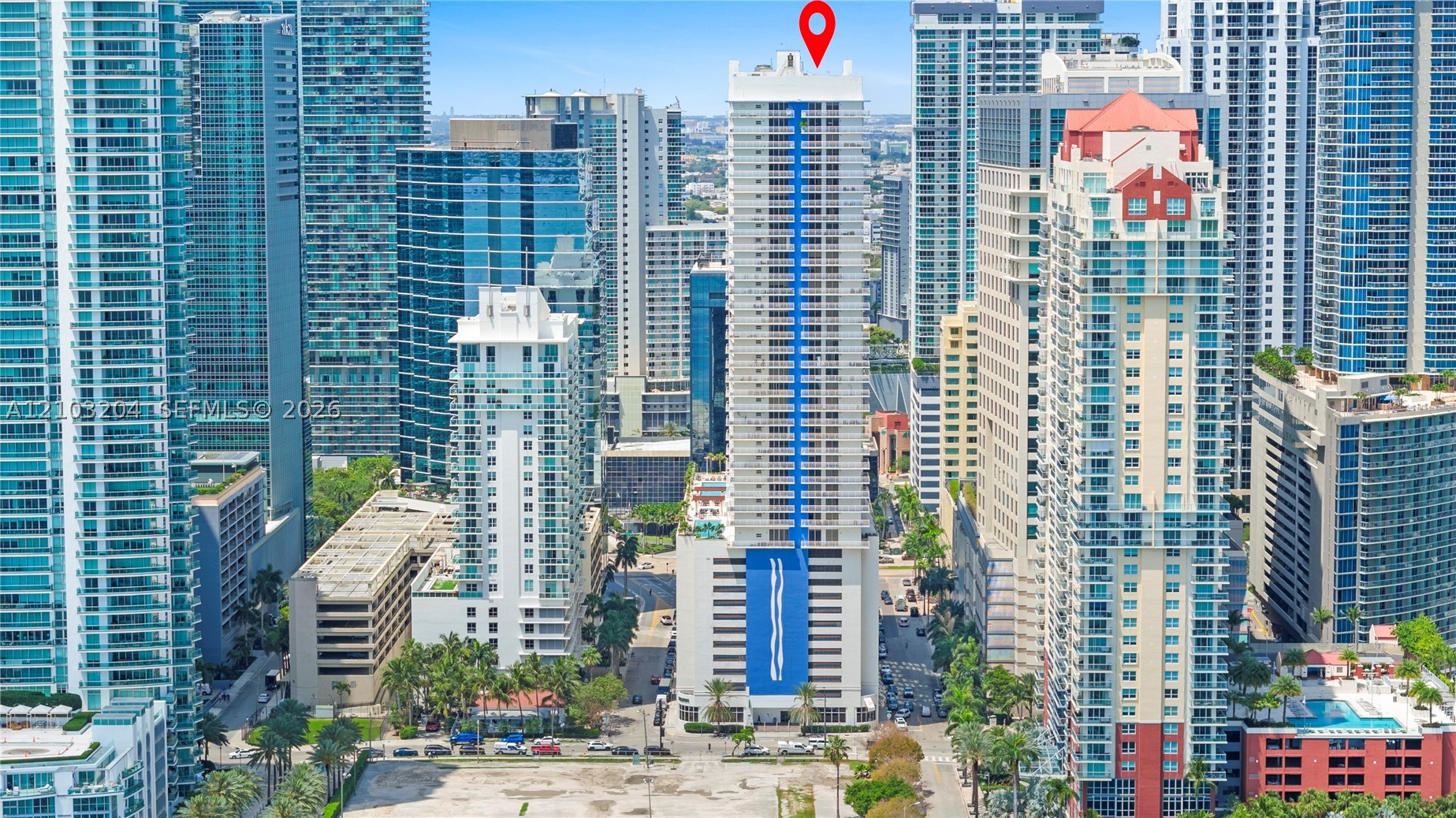 image The Club at Brickell Bay39