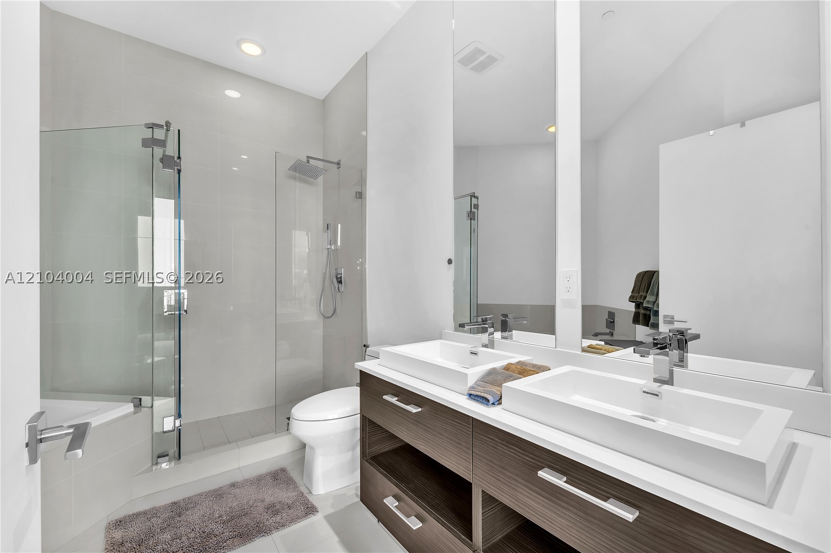 image Brickell Heights East21