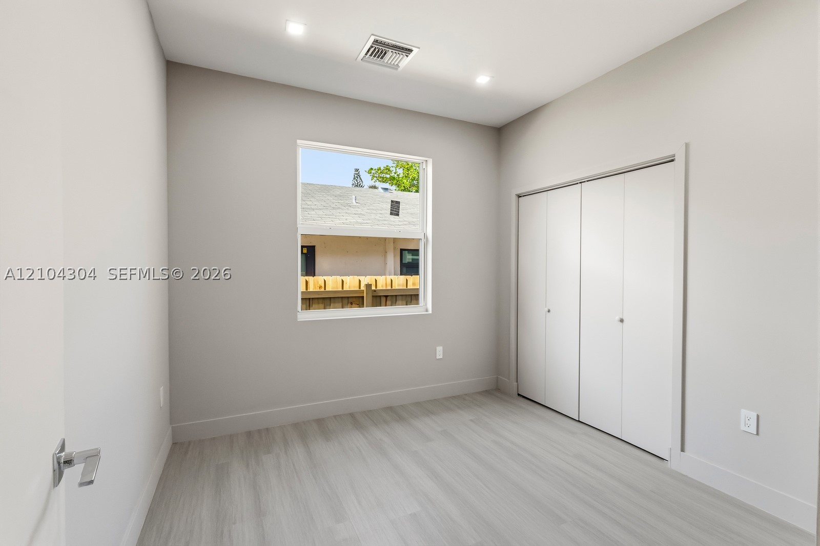 1028 NW 8th Ave Fort Lauderdale, FL 33311