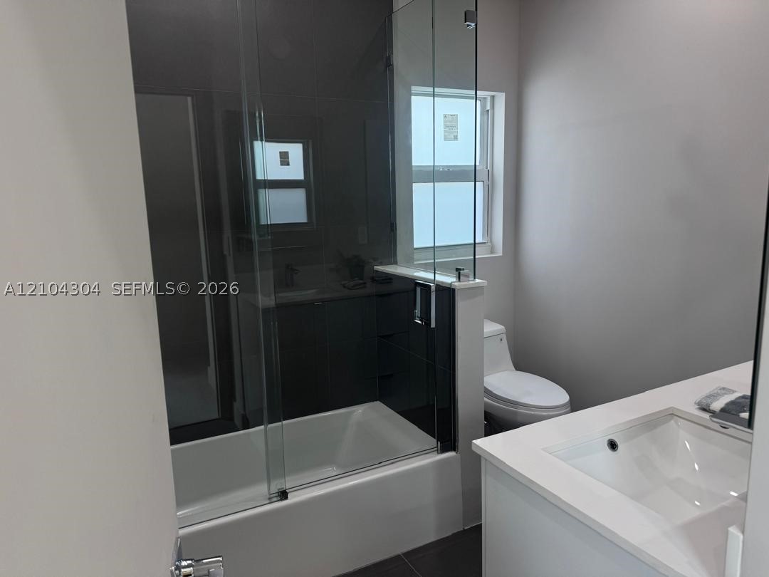 1028 NW 8th Ave Fort Lauderdale, FL 33311