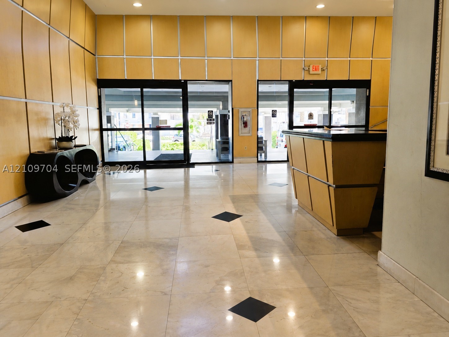 6770 Indian Crk Dr #14C Miami Beach, FL 33141