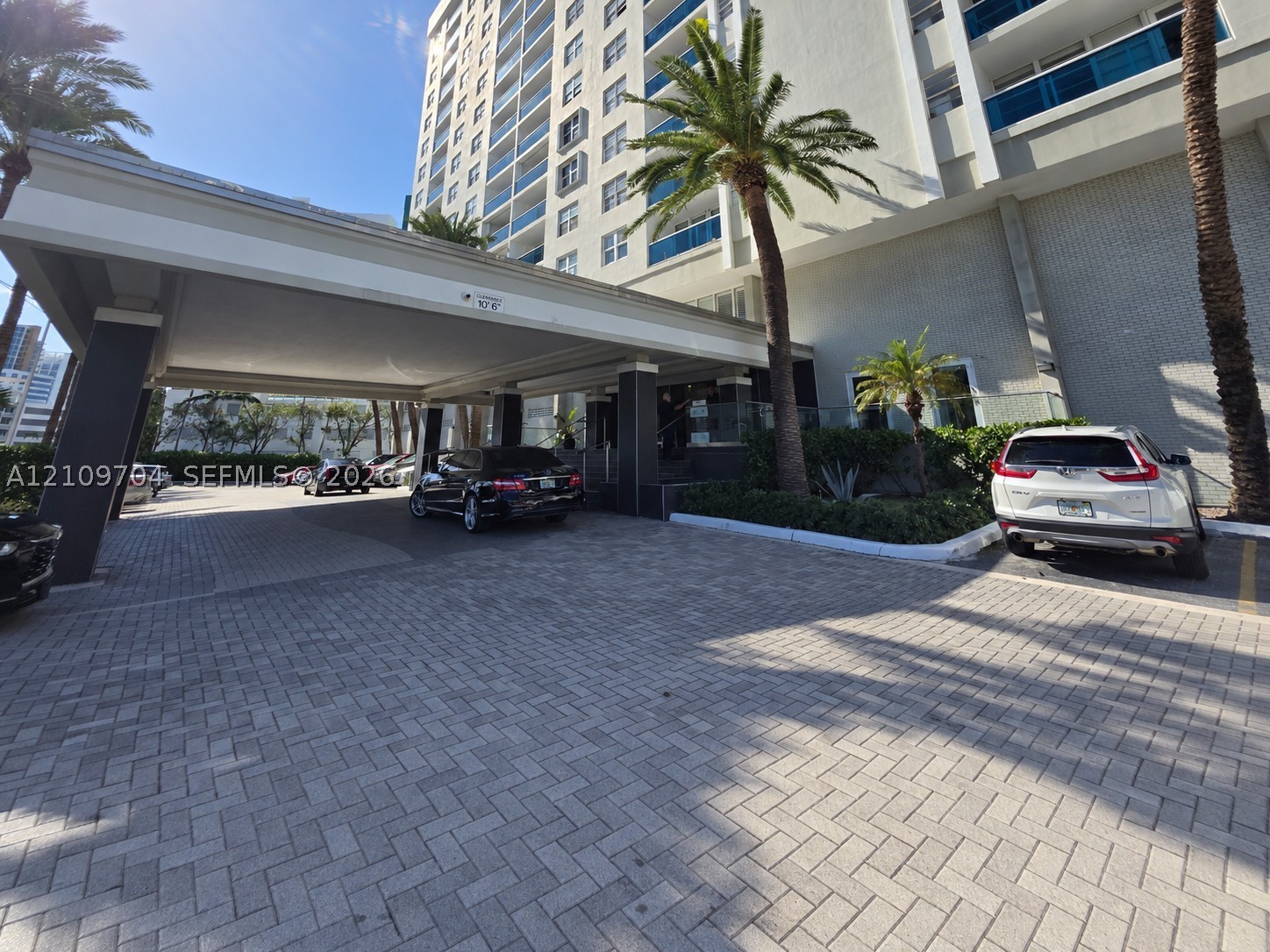 6770 Indian Crk Dr #14C Miami Beach, FL 33141