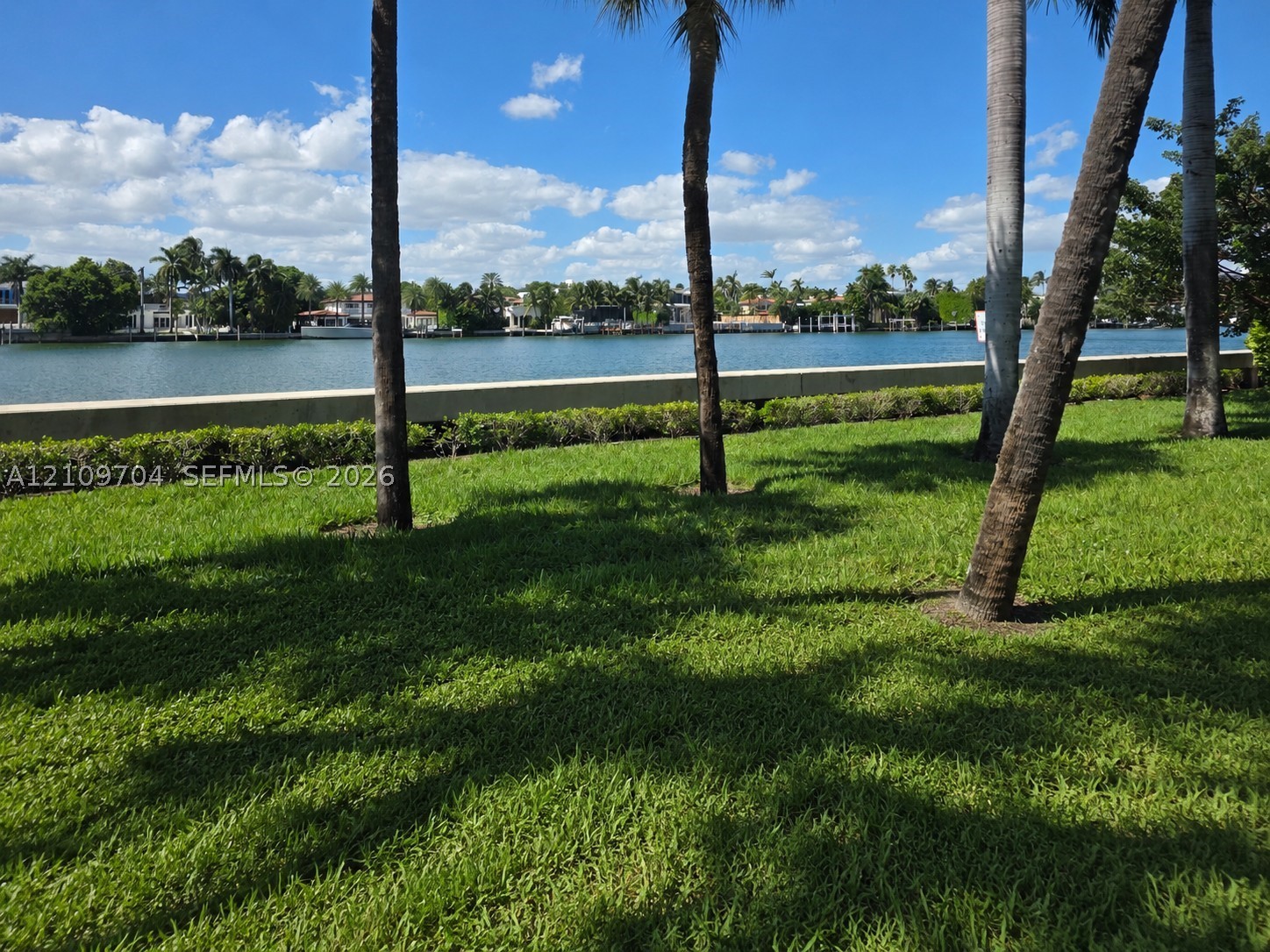 6770 Indian Crk Dr #14C Miami Beach, FL 33141