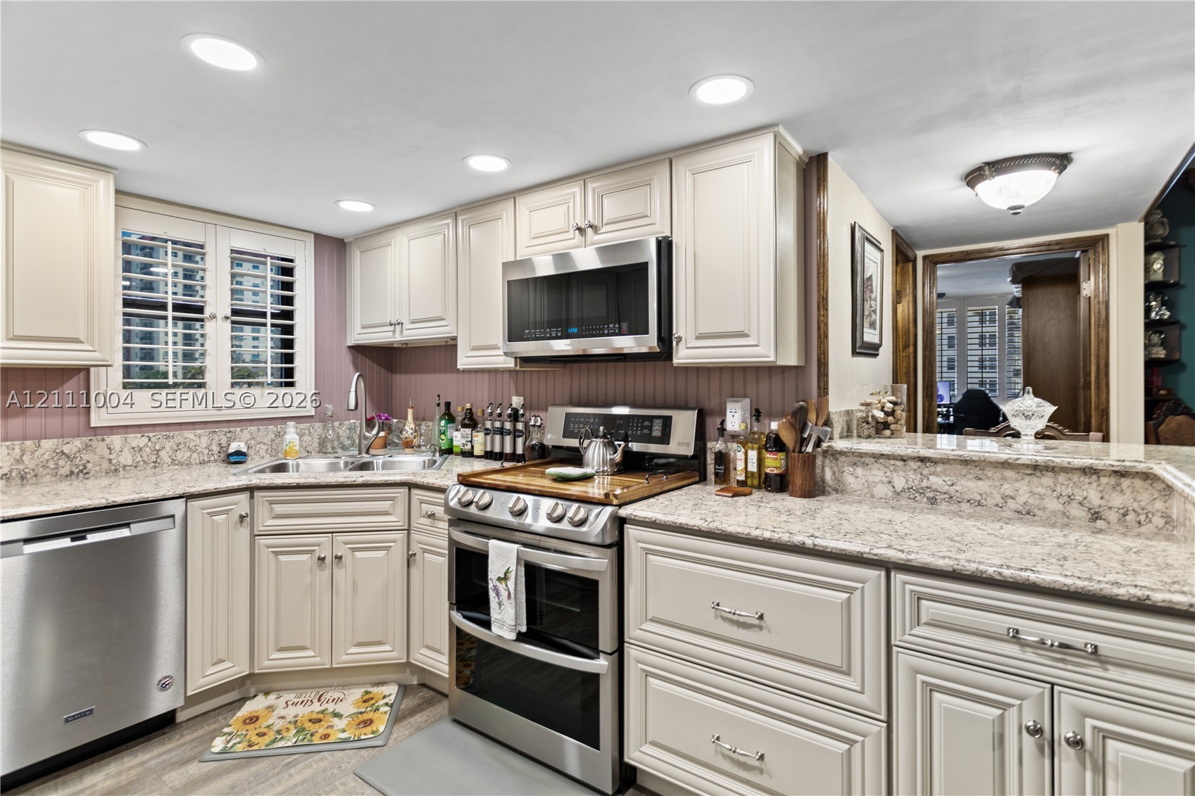 1500 S Ocean Dr #2G