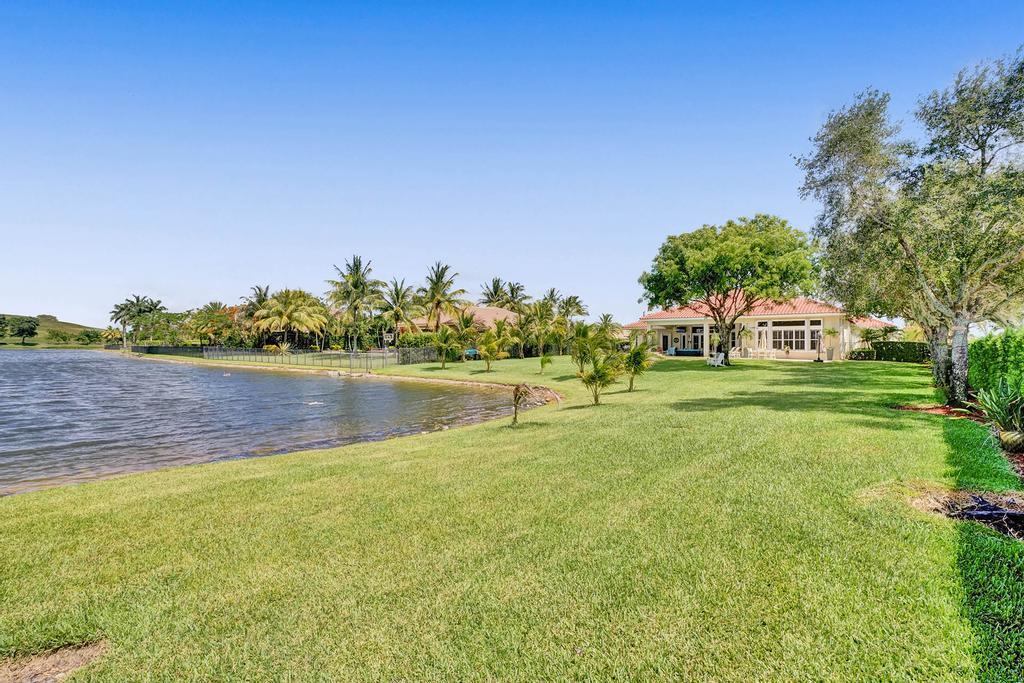 14985 SW 38th Davie, FL 33331