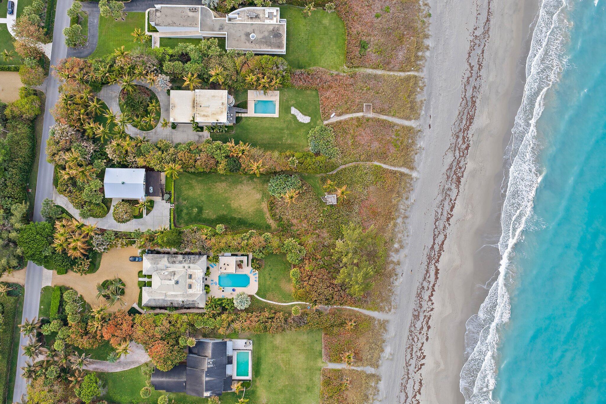 31 N Beach Hobe Sound, FL 33455