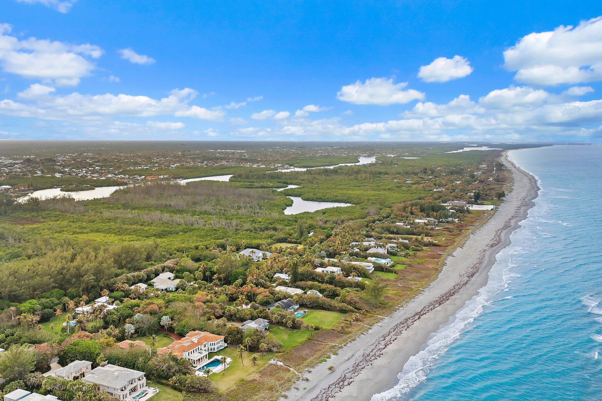 31 N Beach Hobe Sound, FL 33455