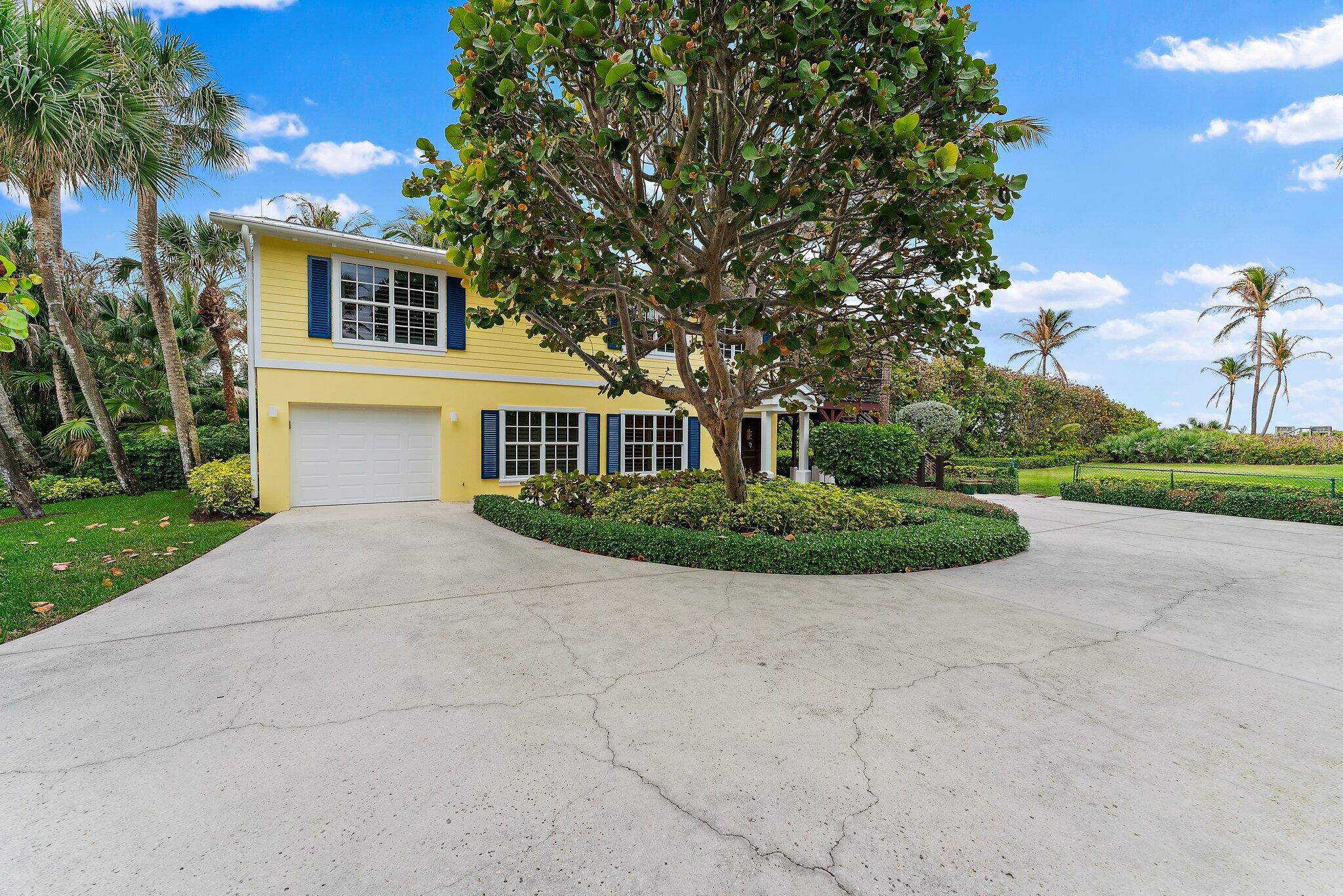 31 N Beach Hobe Sound, FL 33455