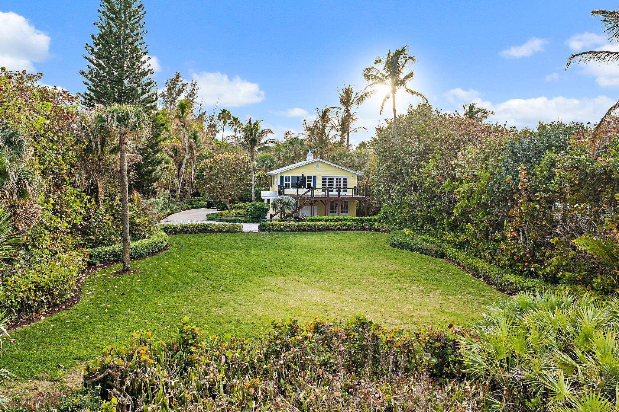 31 N Beach Hobe Sound, FL 33455