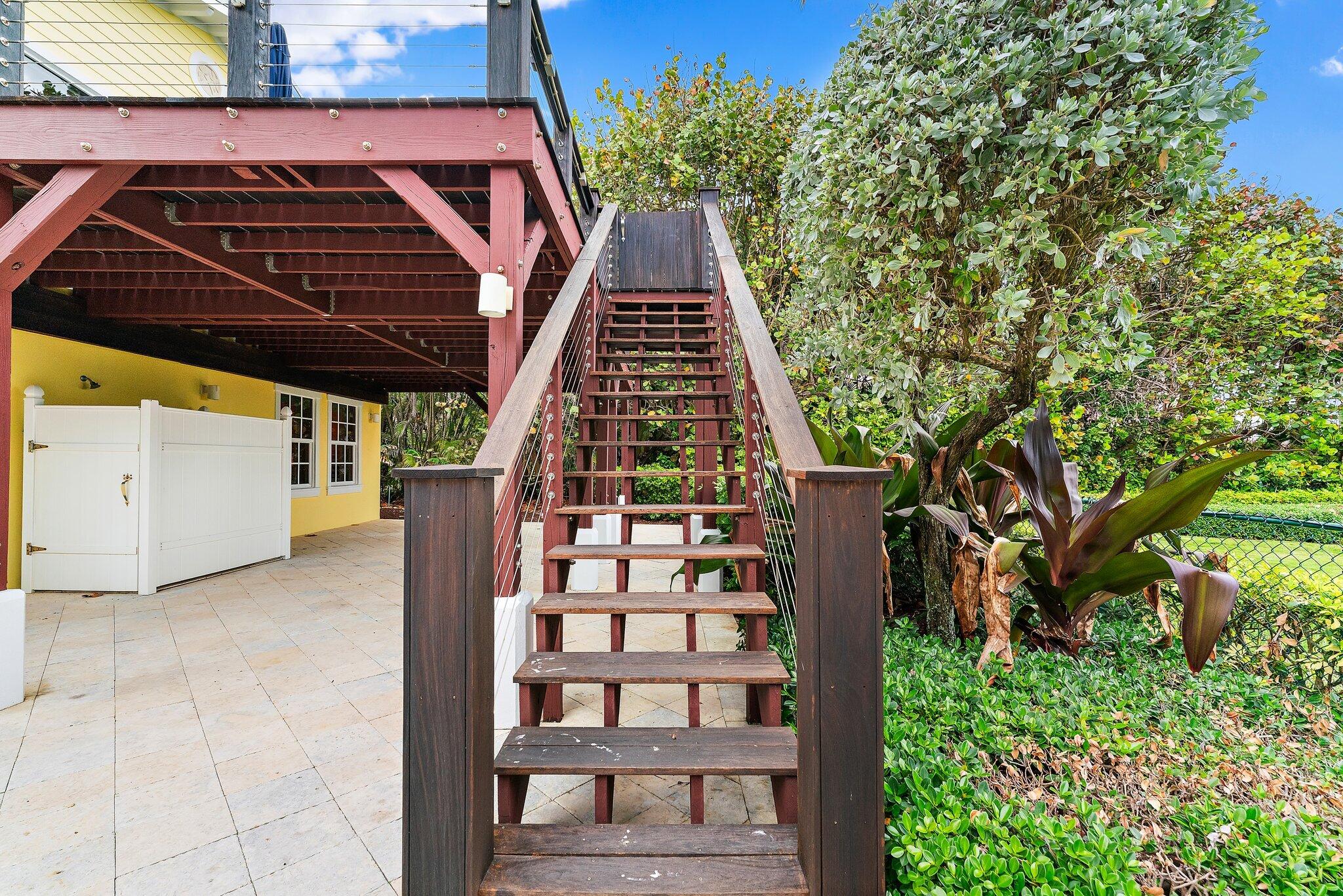 31 N Beach Hobe Sound, FL 33455