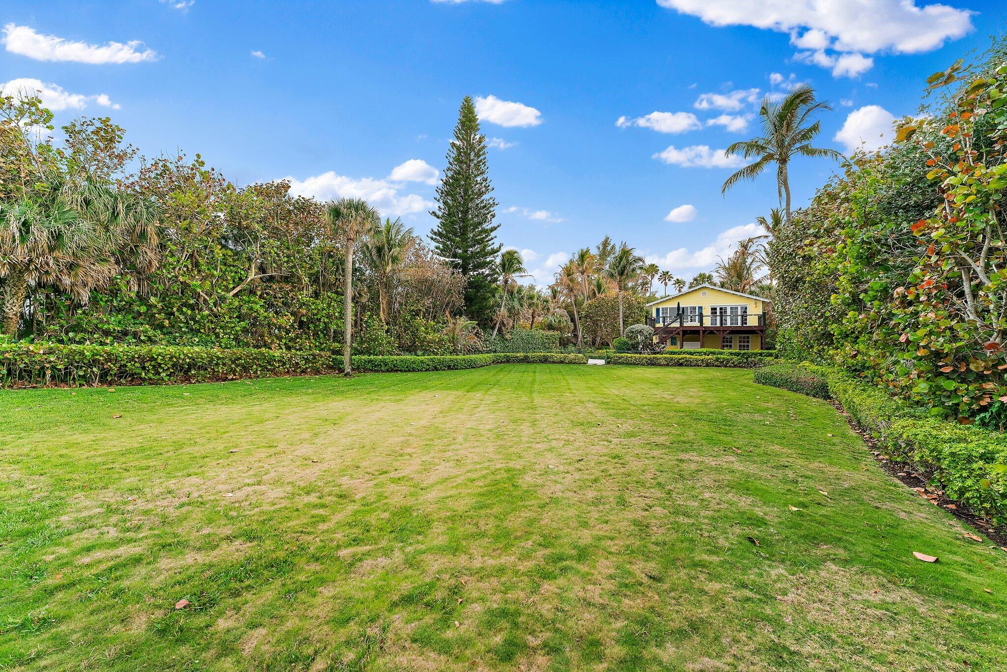 31 N Beach Hobe Sound, FL 33455