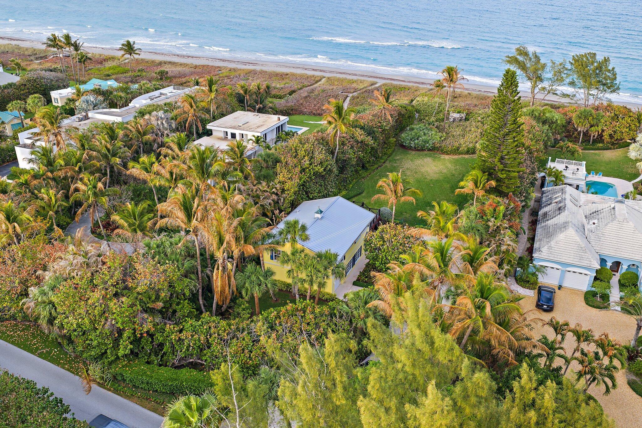 31 N Beach Hobe Sound, FL 33455