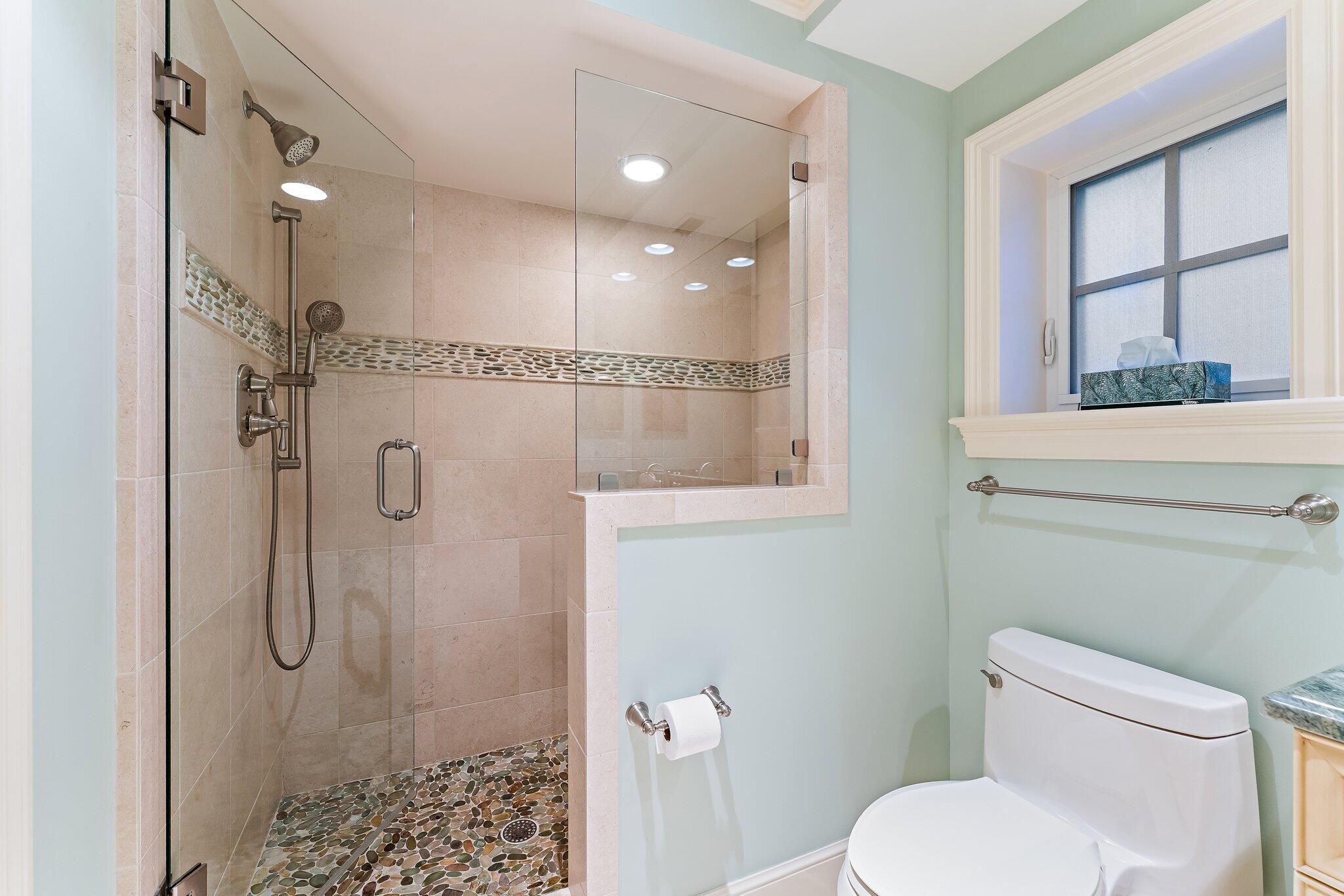 31 N Beach Hobe Sound, FL 33455