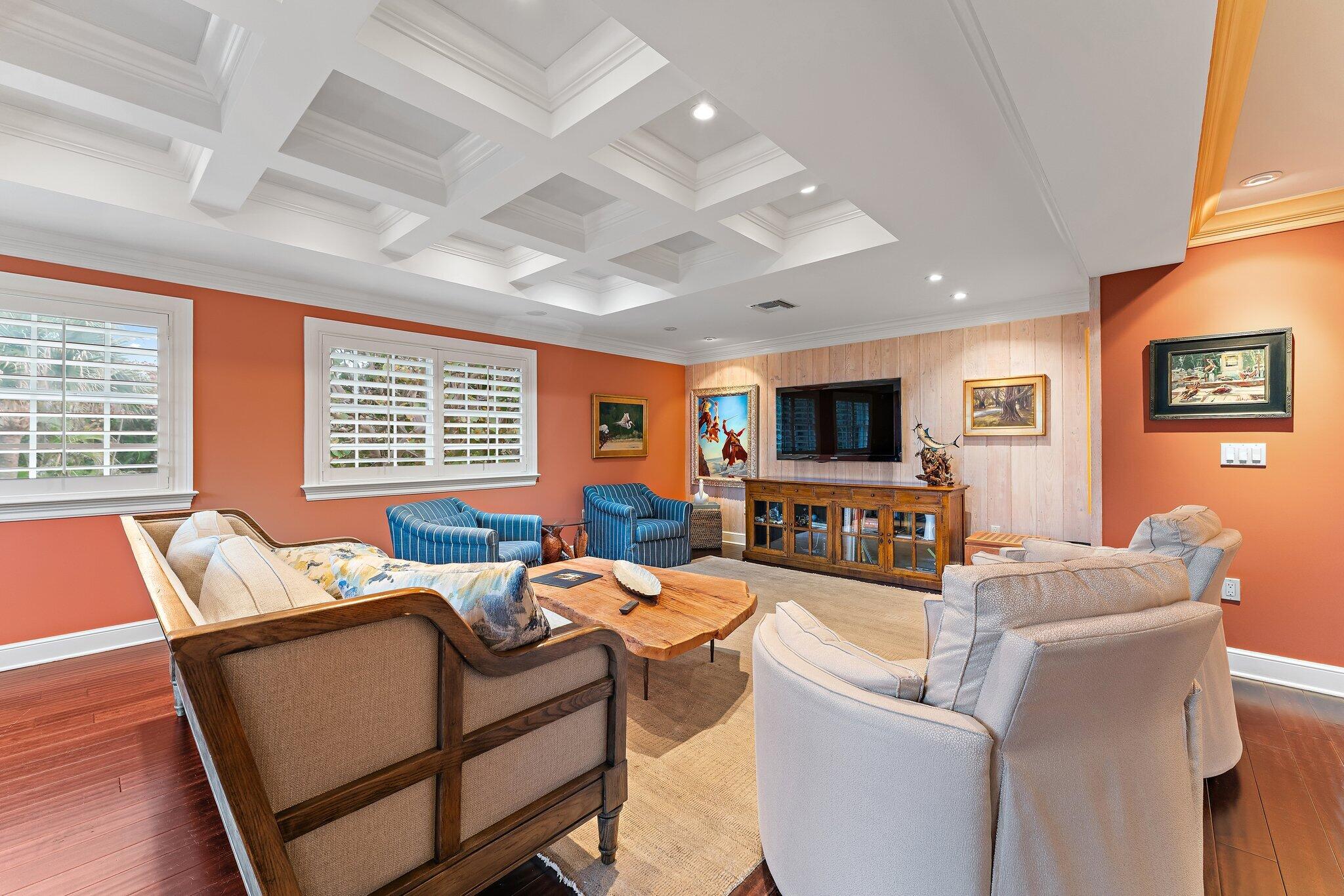 31 N Beach Hobe Sound, FL 33455