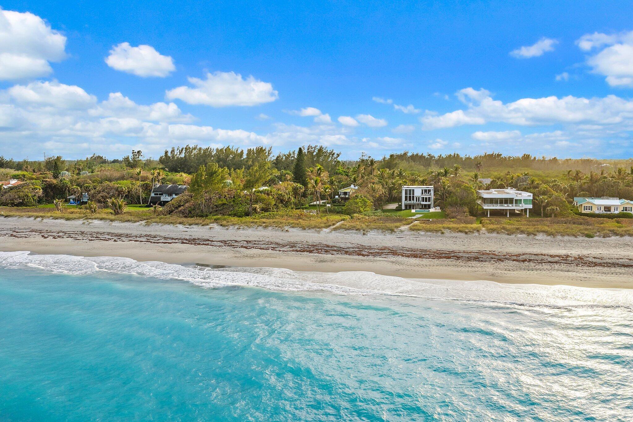 31 N Beach Hobe Sound, FL 33455