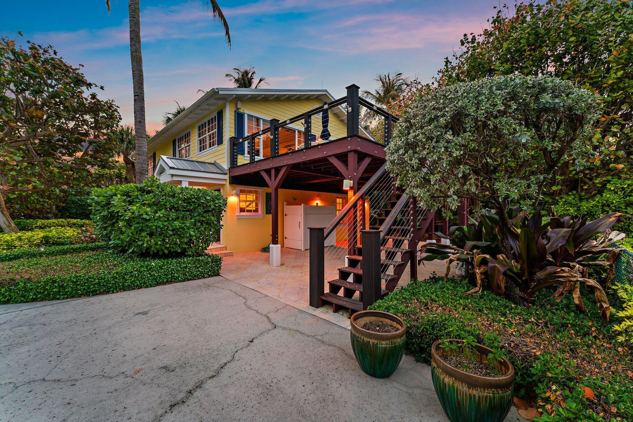 31 N Beach Hobe Sound, FL 33455