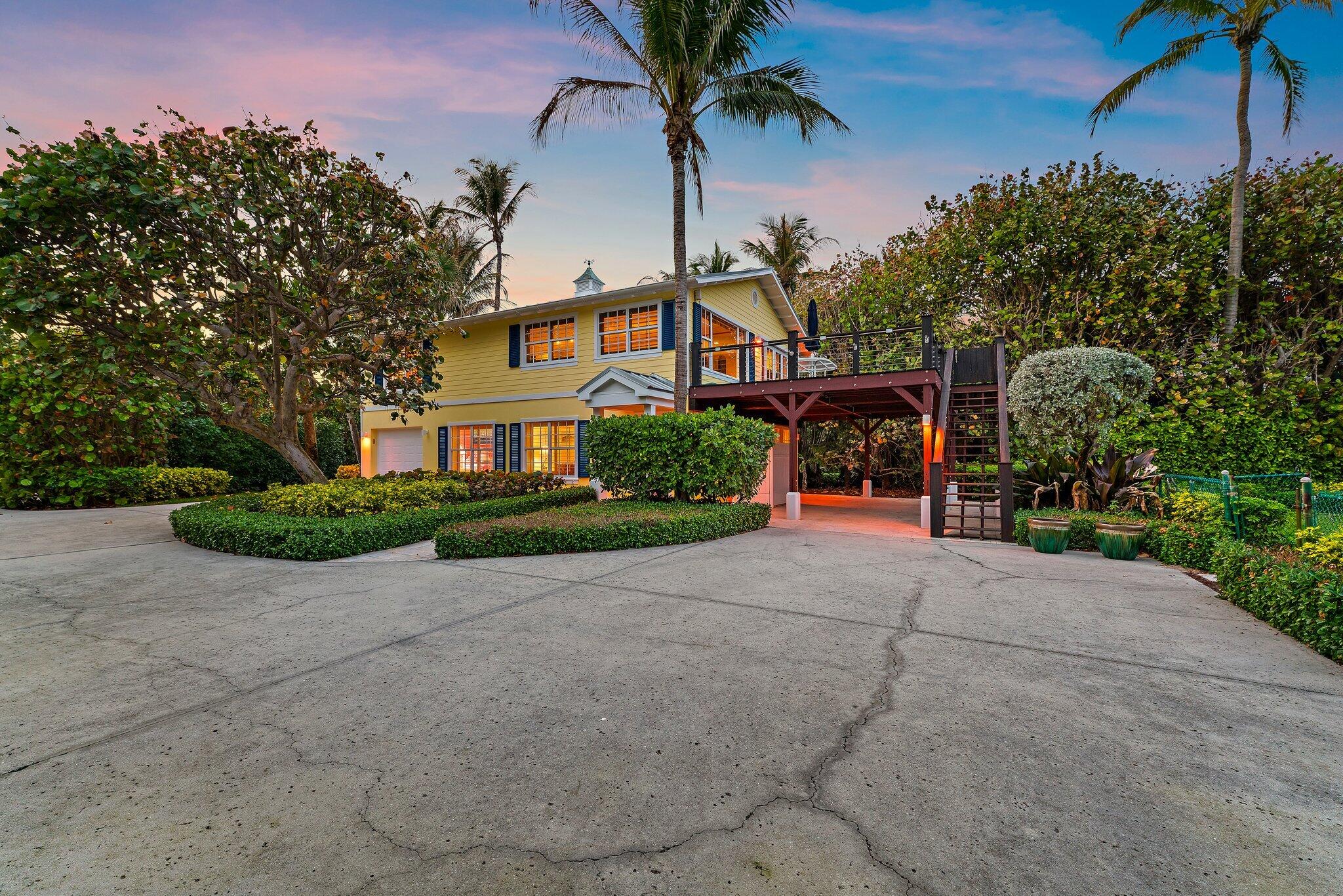 31 N Beach Hobe Sound, FL 33455