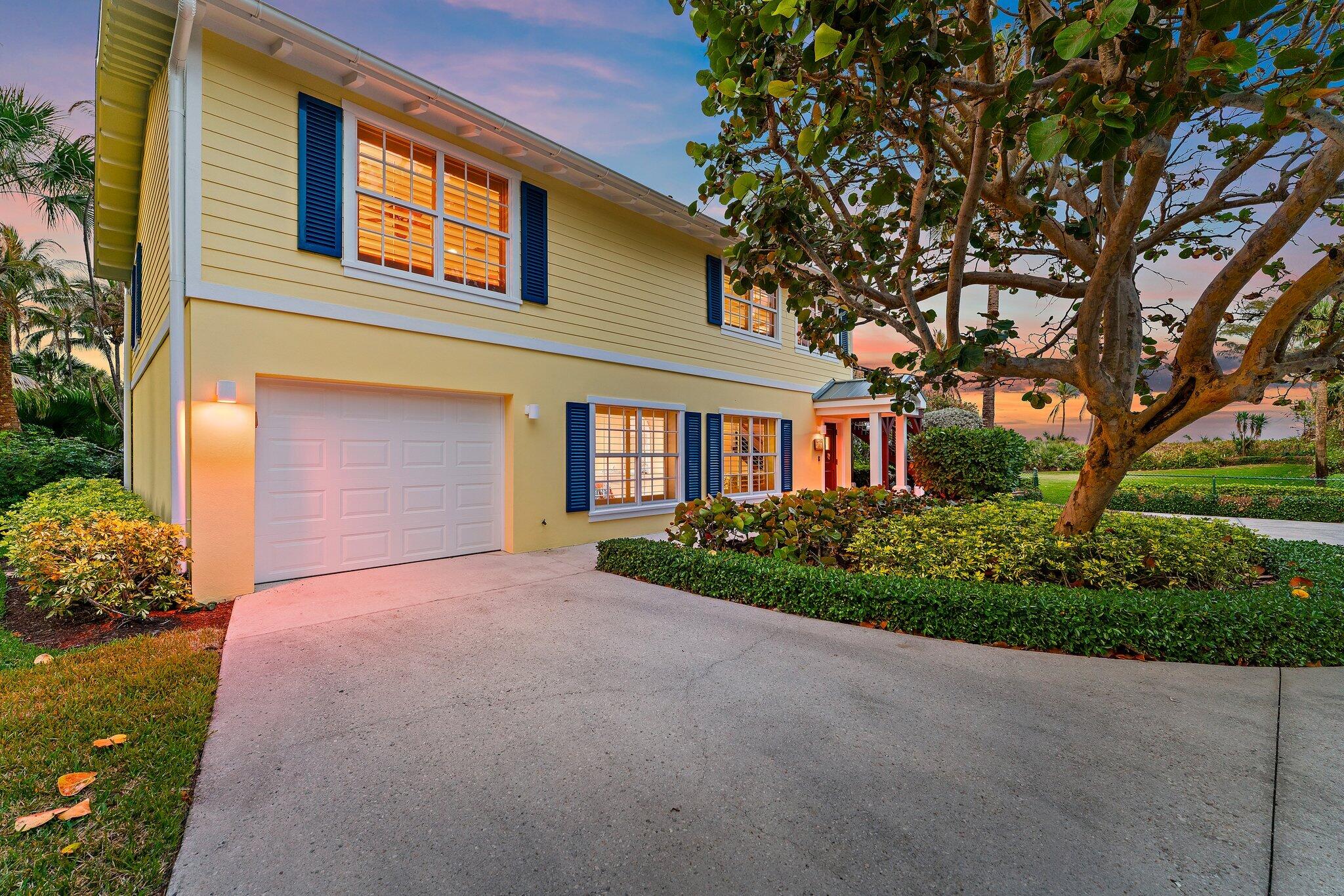 31 N Beach Hobe Sound, FL 33455