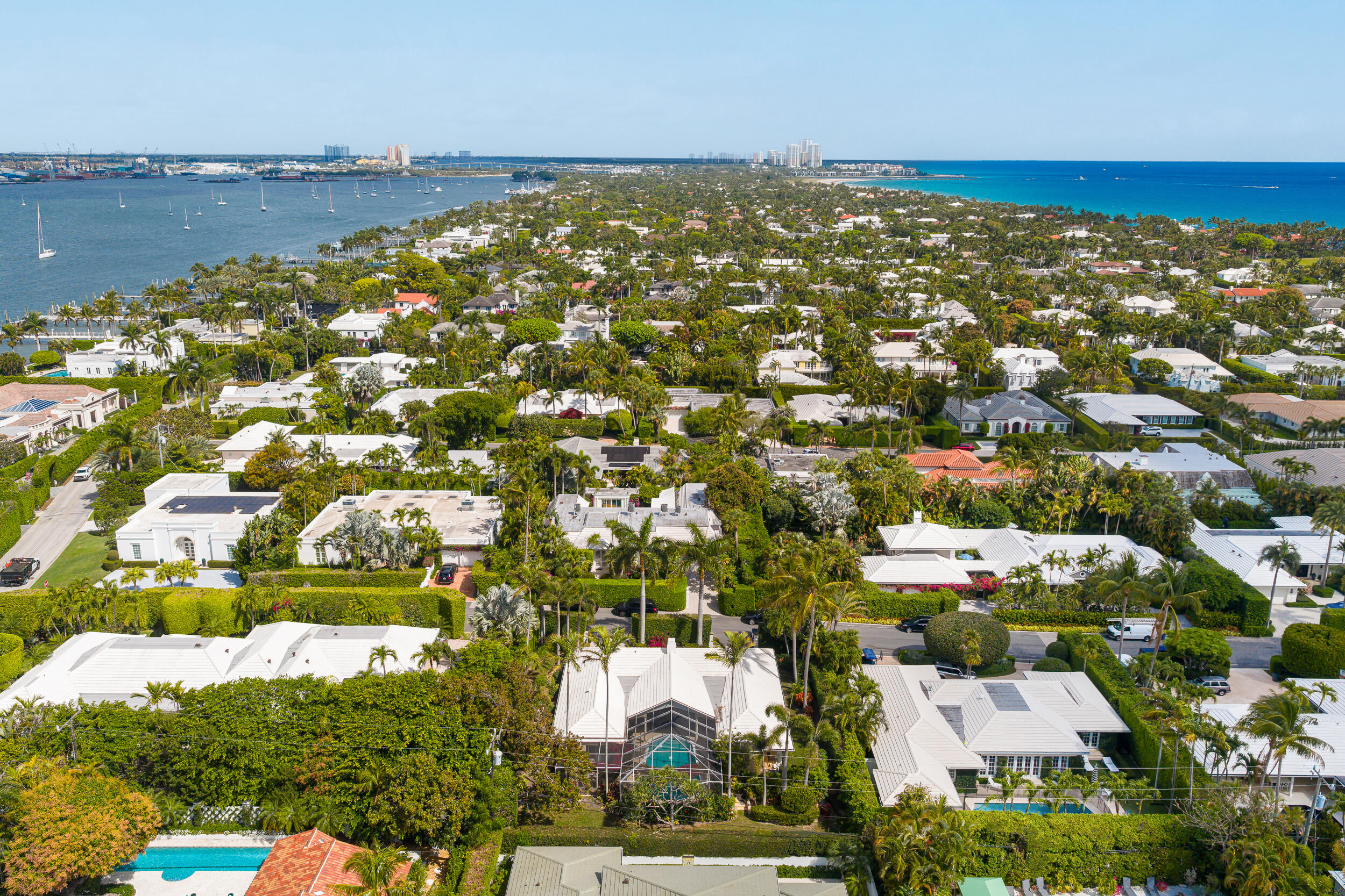280 Tradewind Palm Beach, FL 33480