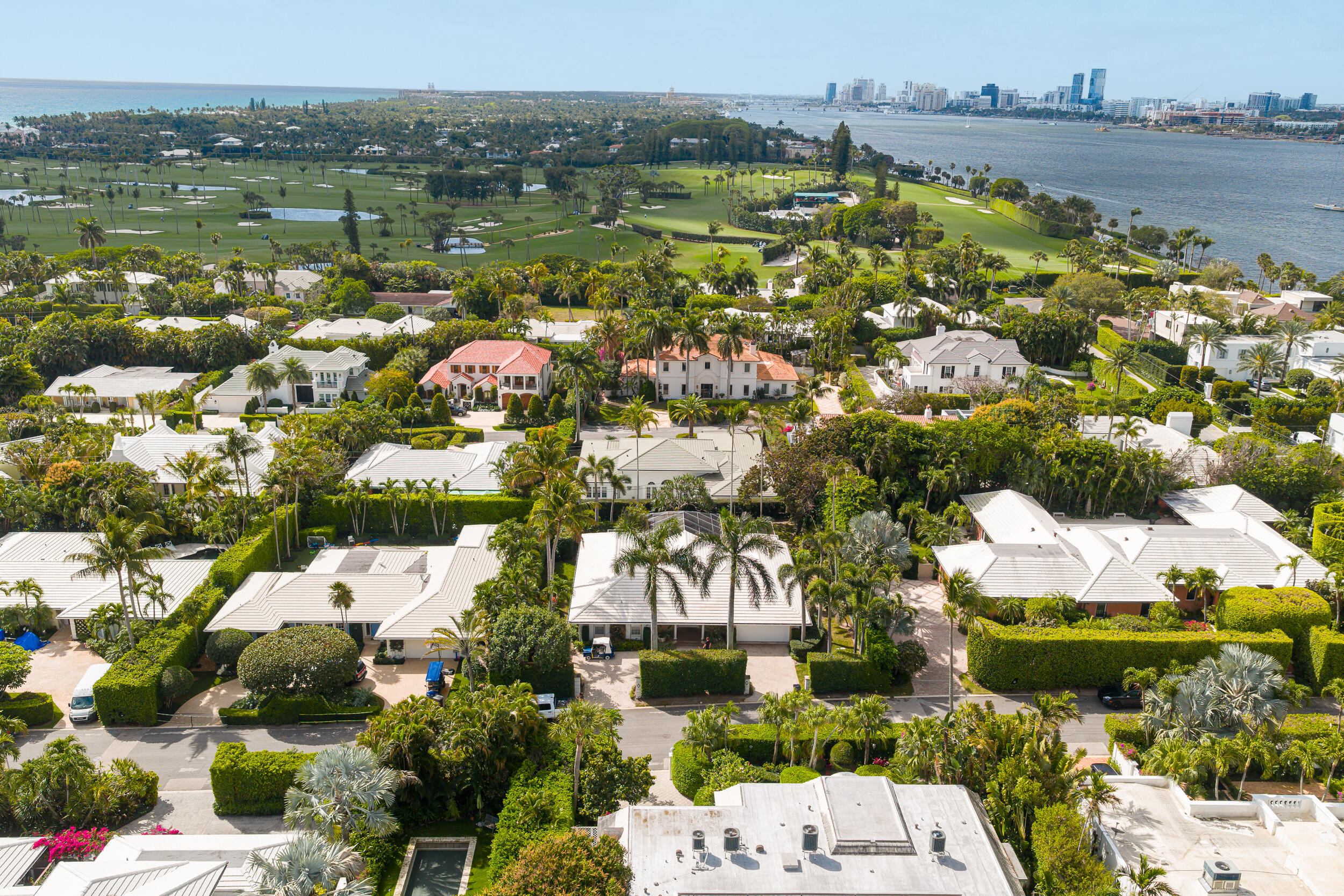 280 Tradewind Palm Beach, FL 33480
