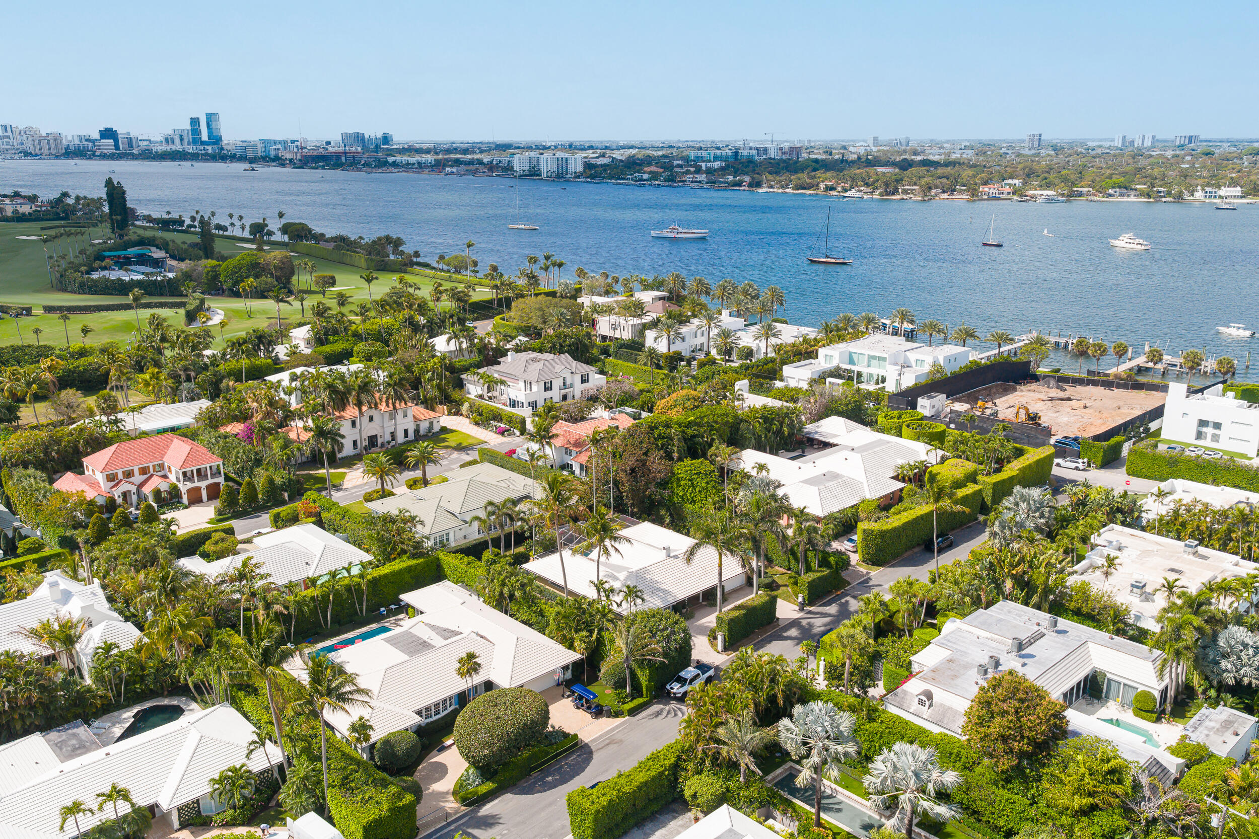 280 Tradewind Palm Beach, FL 33480