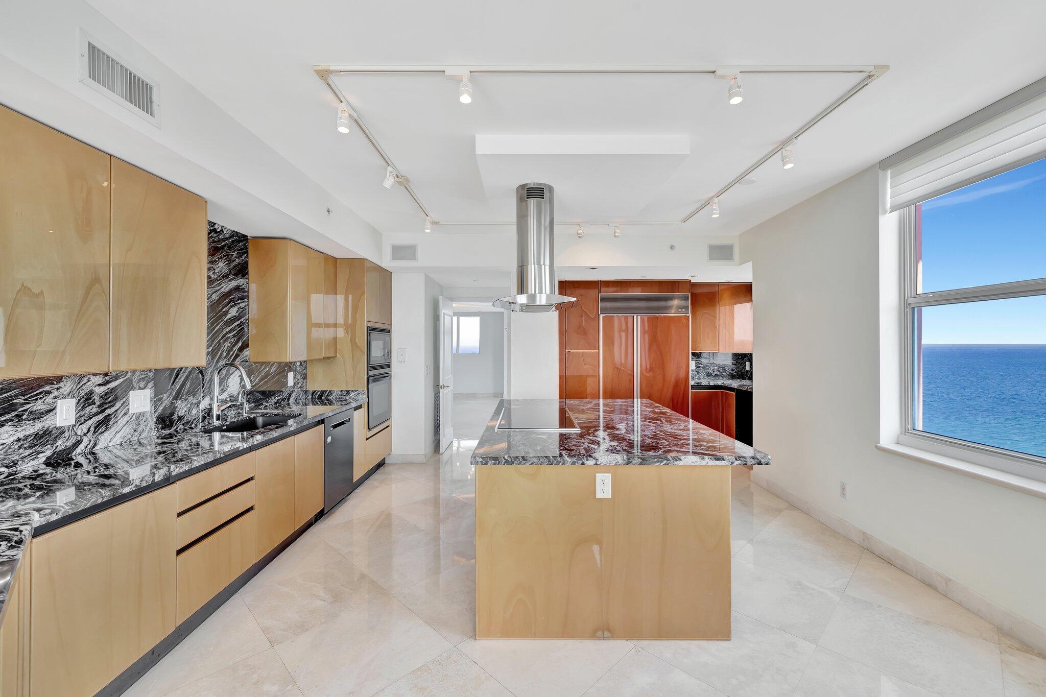 2100 N Ocean #16e Fort Lauderdale, FL 33305