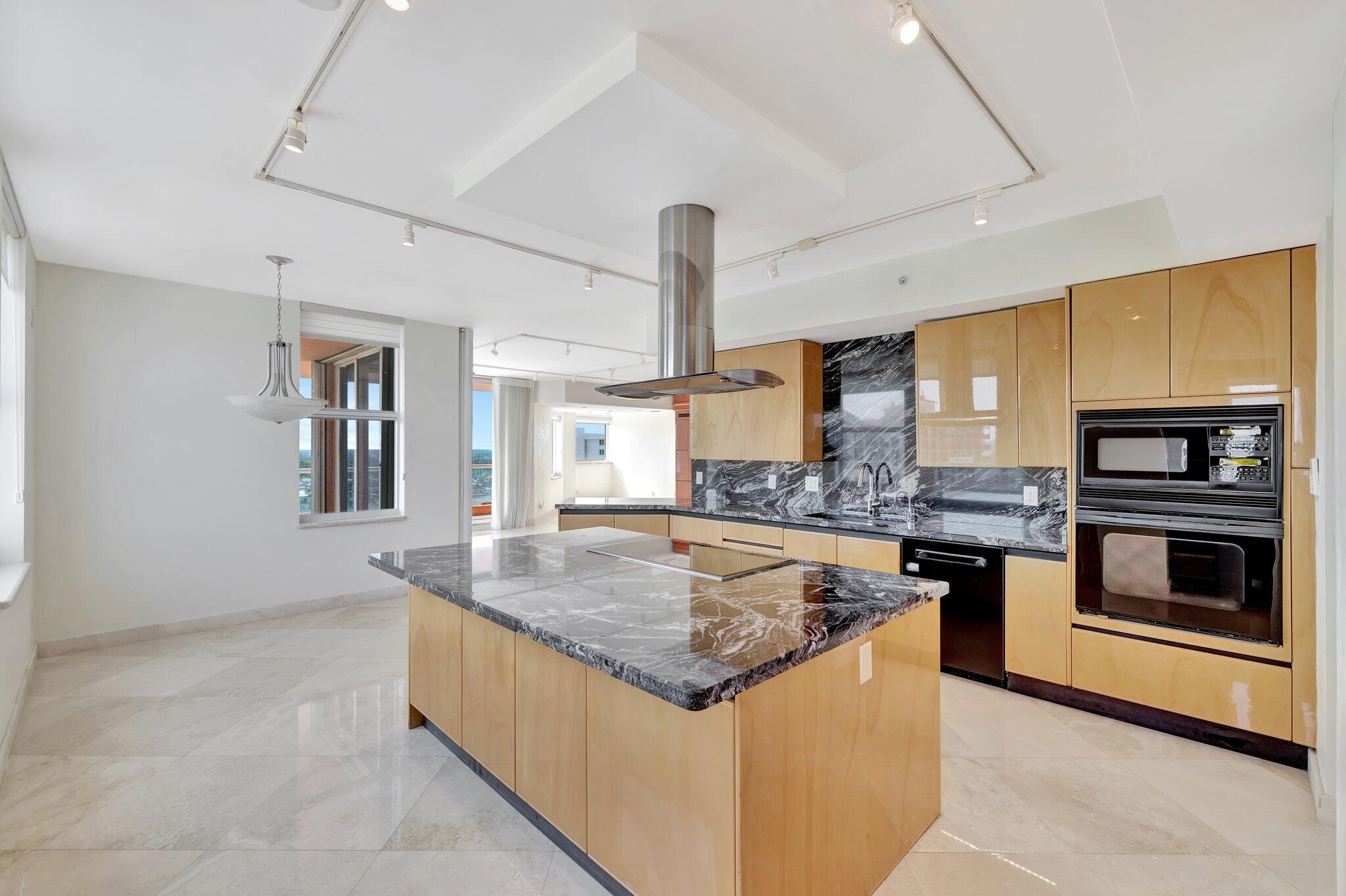 2100 N Ocean #16e Fort Lauderdale, FL 33305