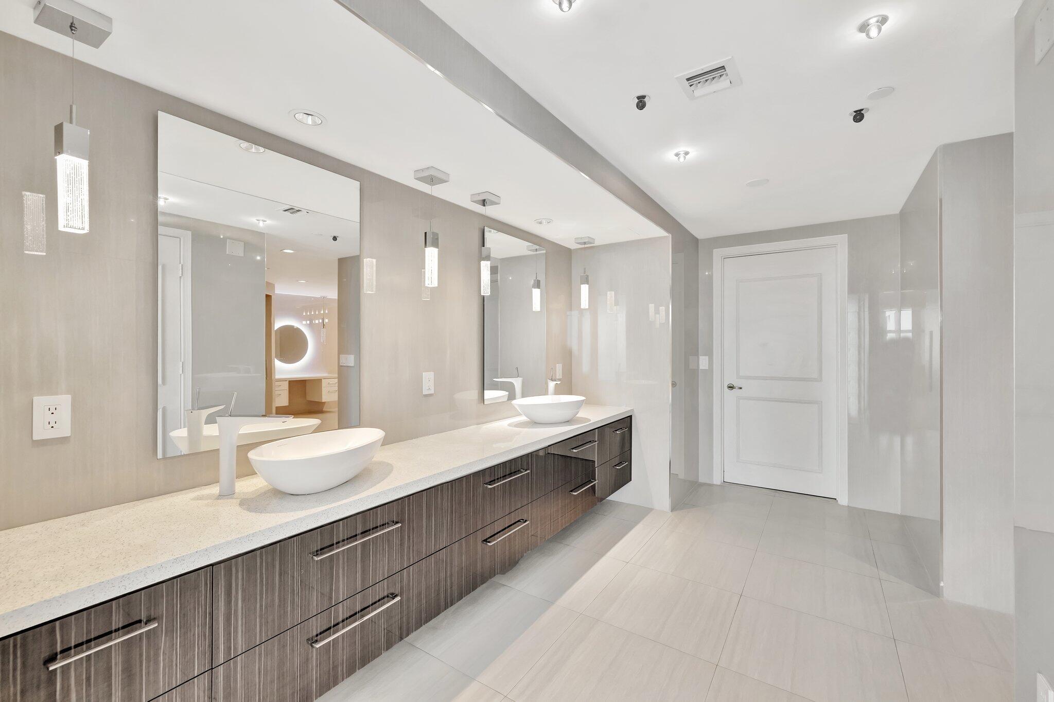 2100 N Ocean #16e Fort Lauderdale, FL 33305