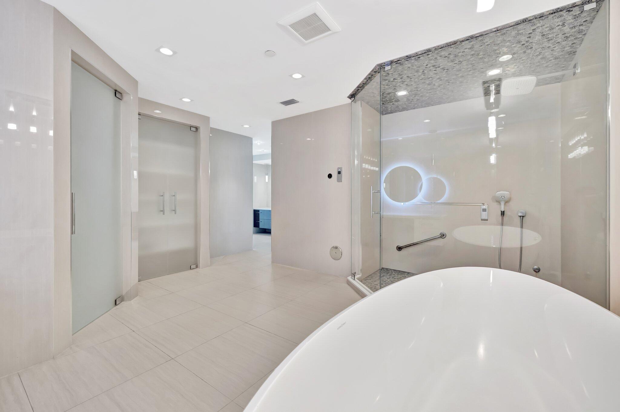 2100 N Ocean #16e Fort Lauderdale, FL 33305