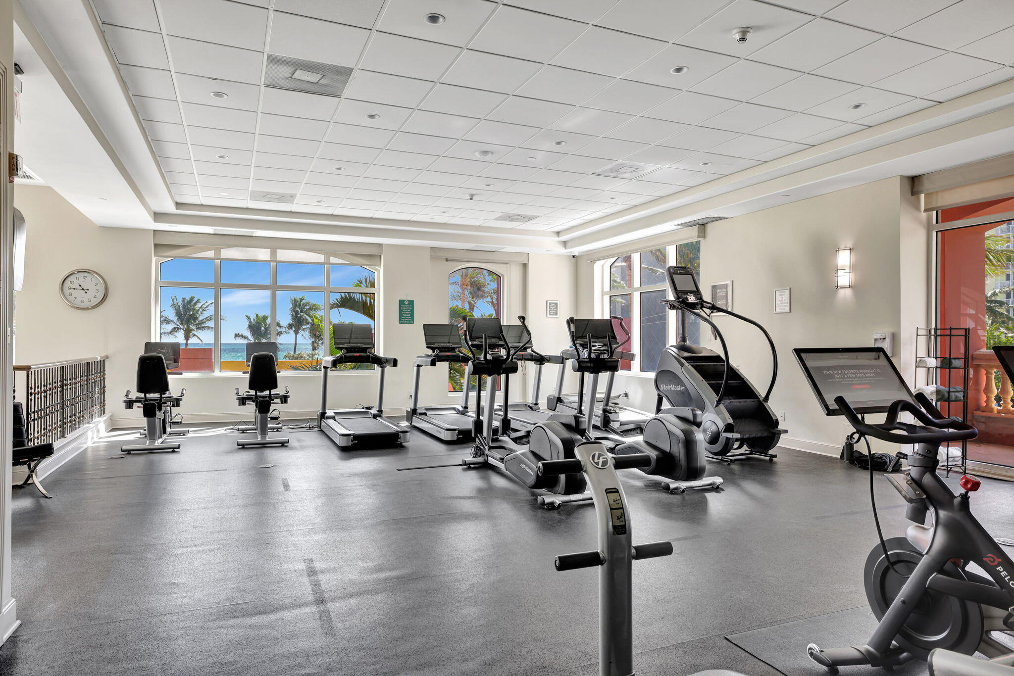 2100 N Ocean #16e Fort Lauderdale, FL 33305