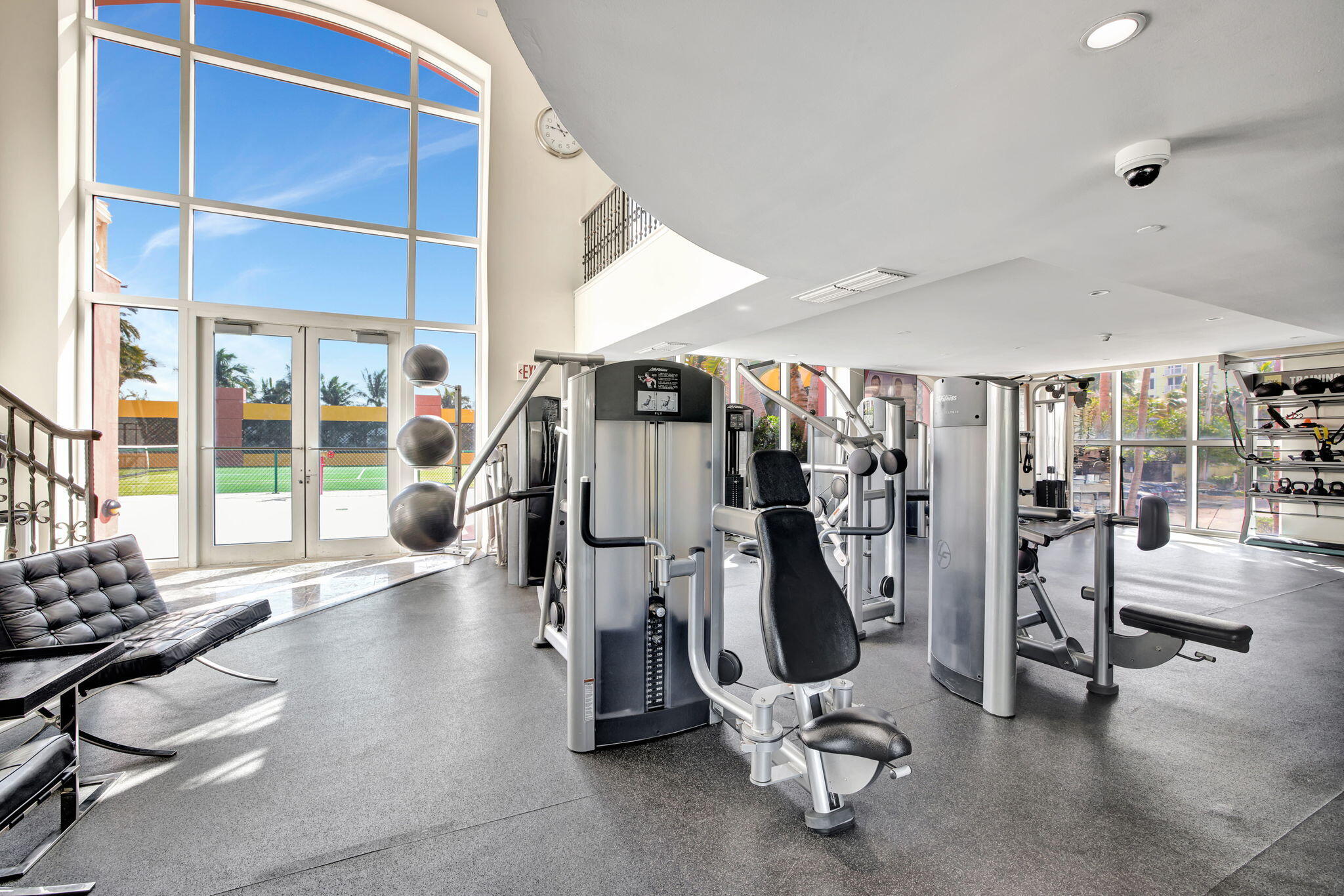 2100 N Ocean #16e Fort Lauderdale, FL 33305