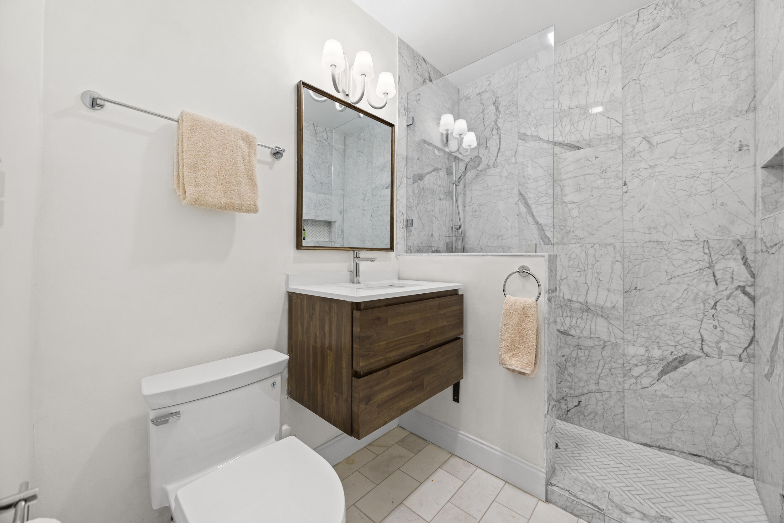 634 NE 17th Fort Lauderdale, FL 33304