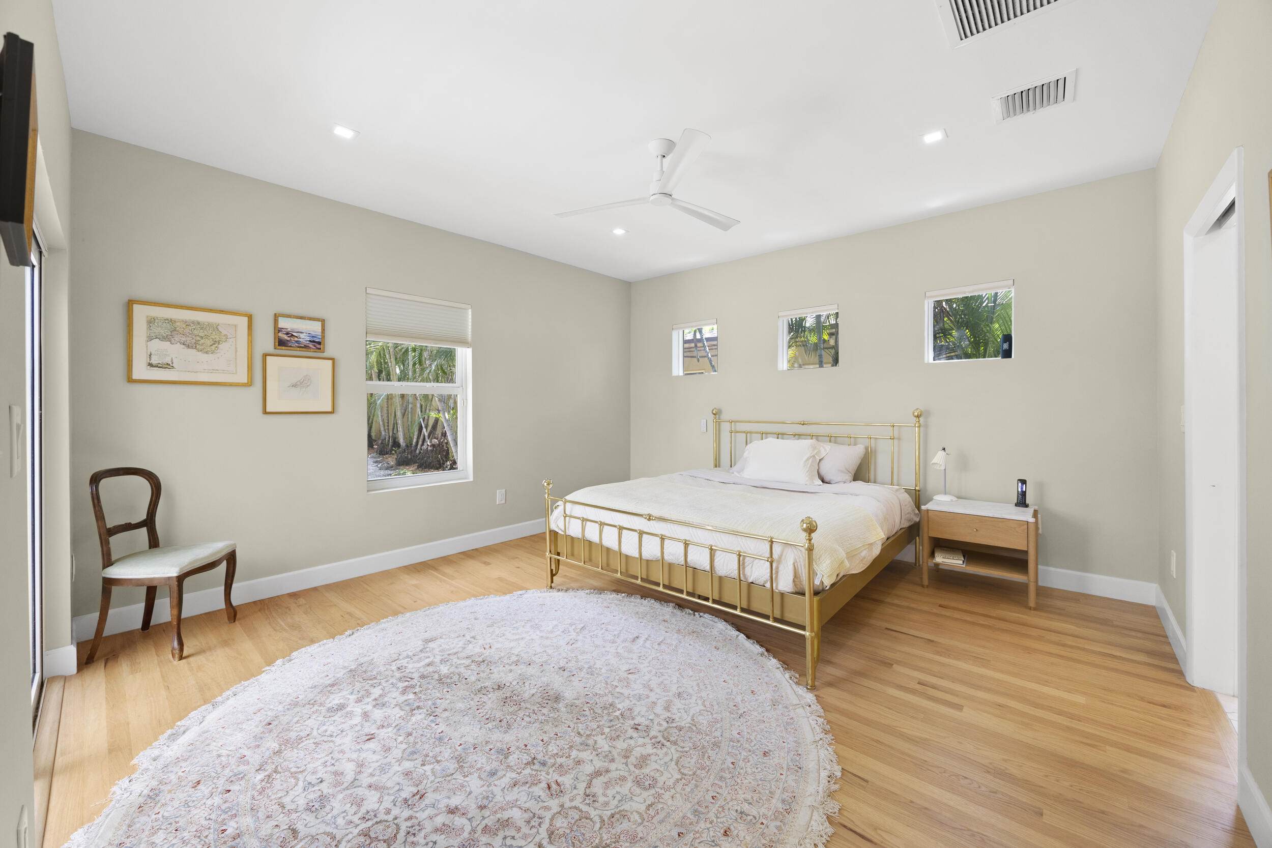 634 NE 17th Fort Lauderdale, FL 33304