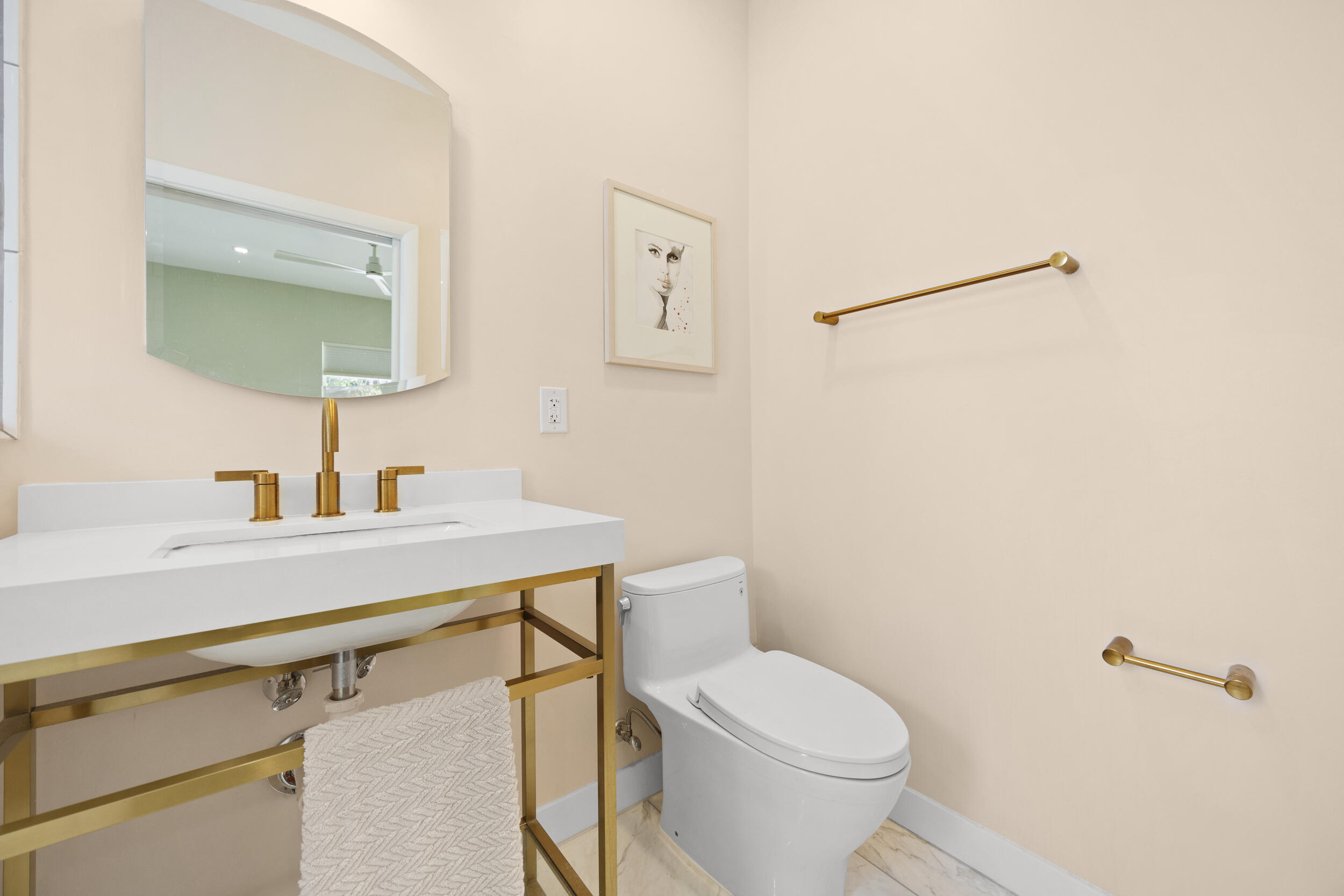 634 NE 17th Fort Lauderdale, FL 33304