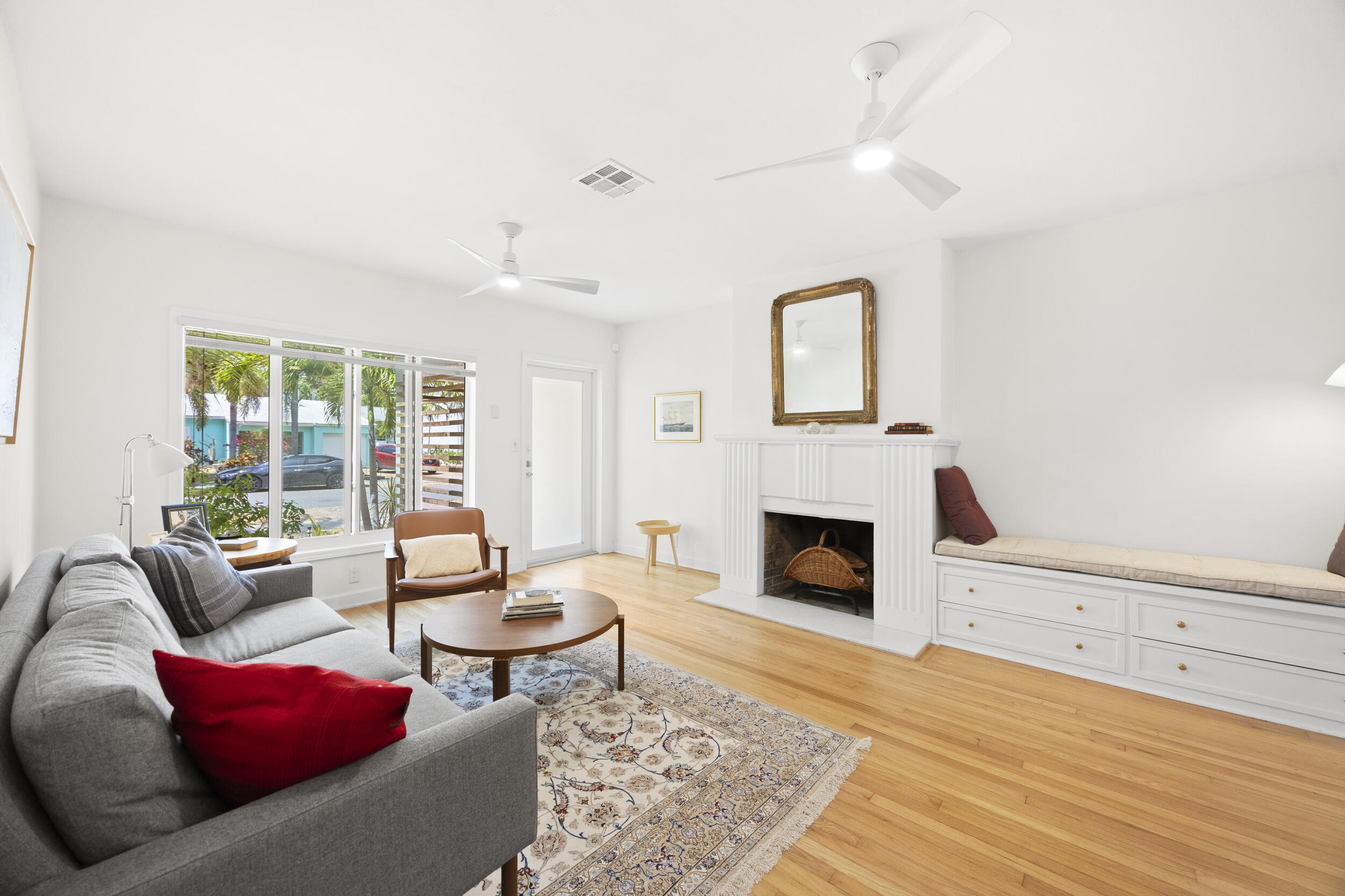 634 NE 17th Fort Lauderdale, FL 33304