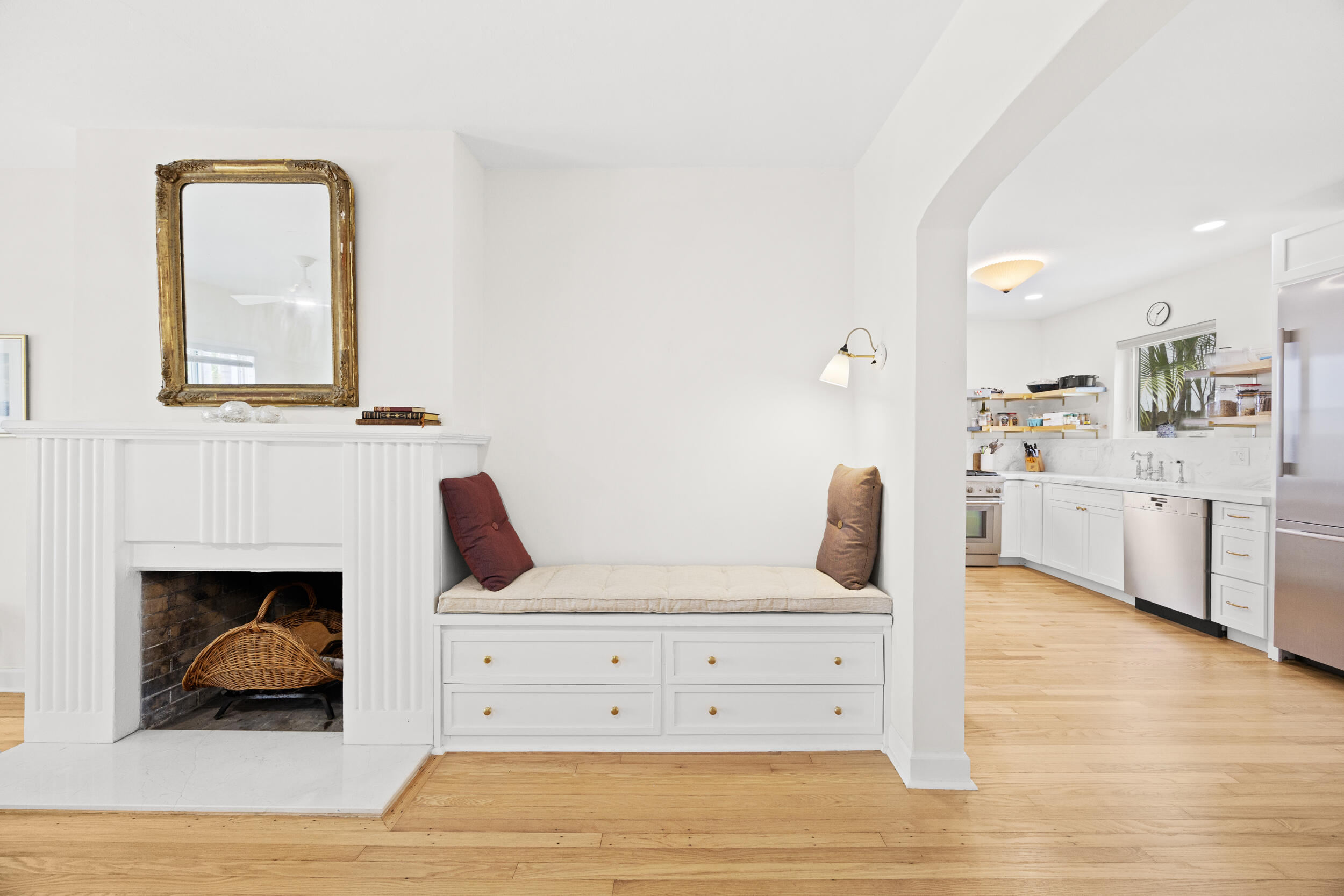 634 NE 17th Fort Lauderdale, FL 33304