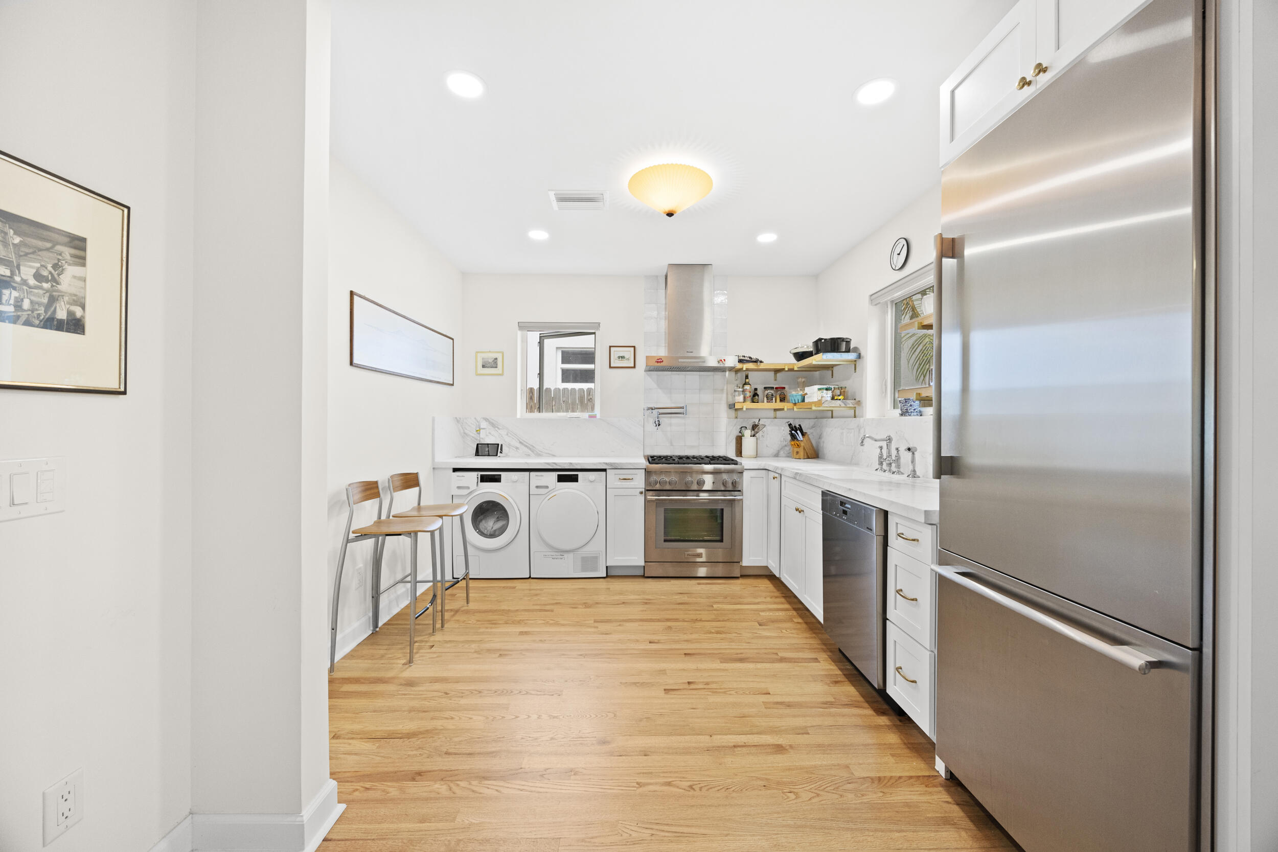 634 NE 17th Fort Lauderdale, FL 33304