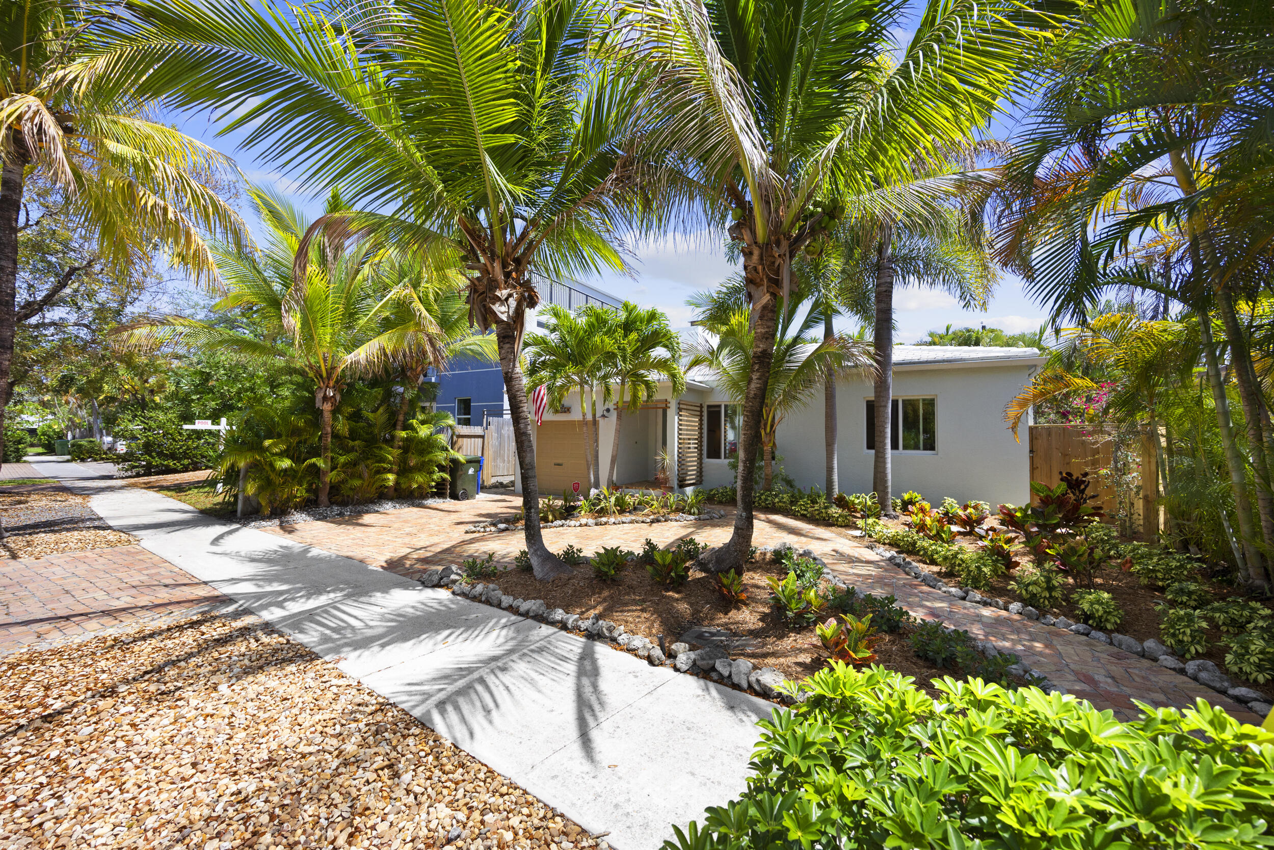 634 NE 17th Fort Lauderdale, FL 33304